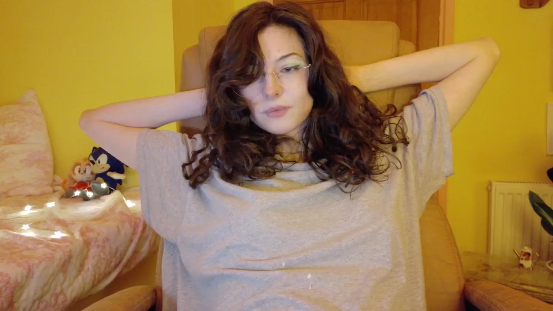 Gallery image thumbnail from porcelaincity's myfreecams stream on, 11/12/2025, 18:59 image 17 of 20