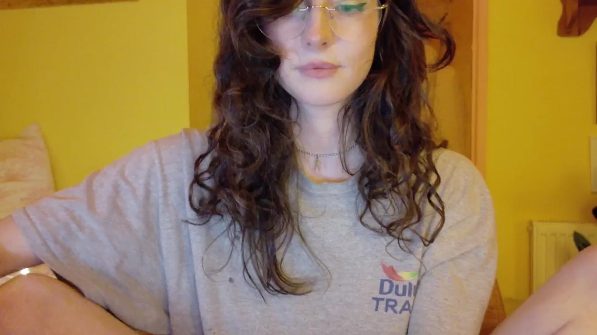 Gallery image thumbnail from porcelaincity's myfreecams stream on, 11/12/2025, 18:59 image 14 of 20