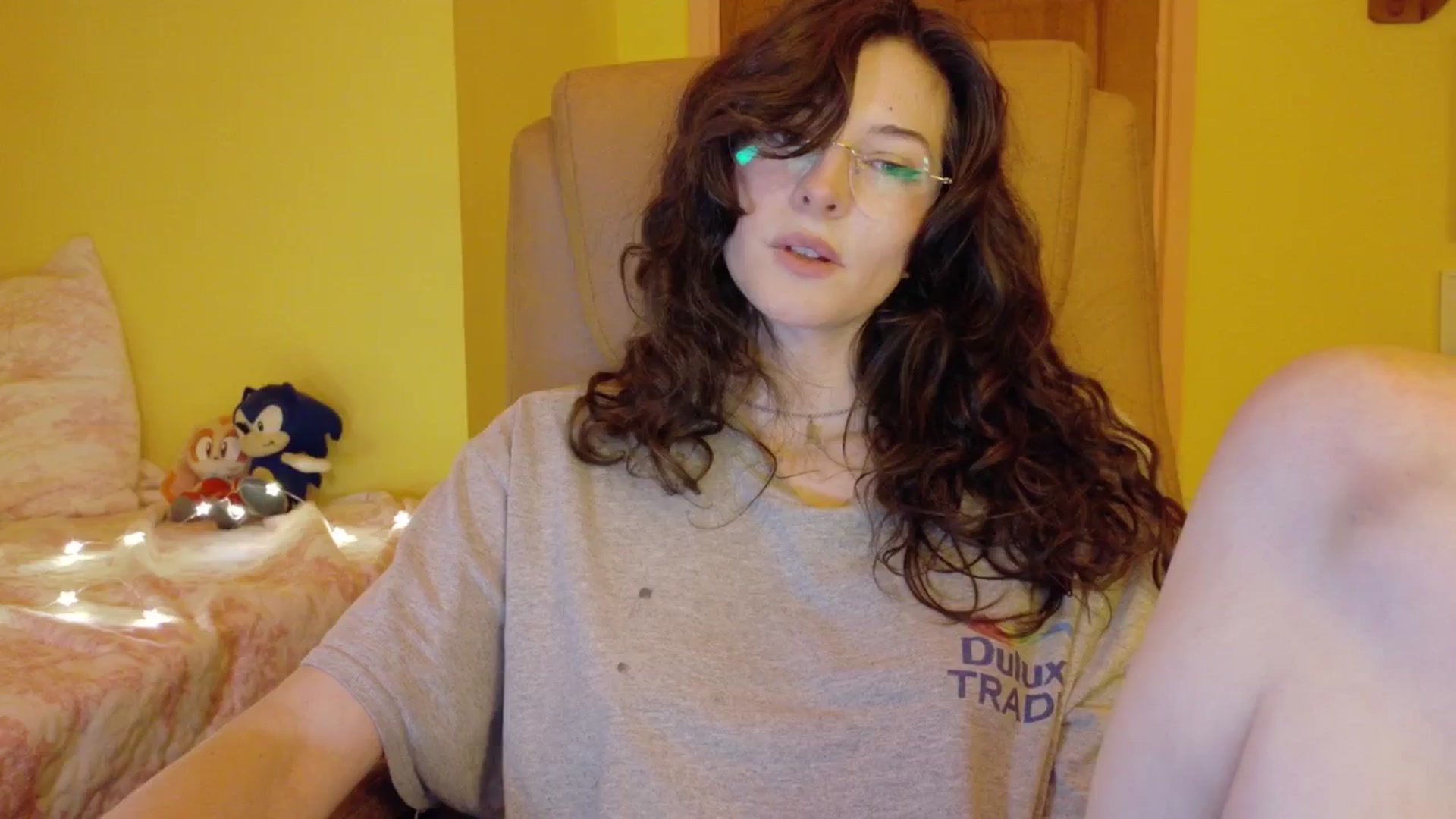 Gallery image thumbnail from porcelaincity's myfreecams stream on, 11/12/2025, 18:59 image 19 of 20