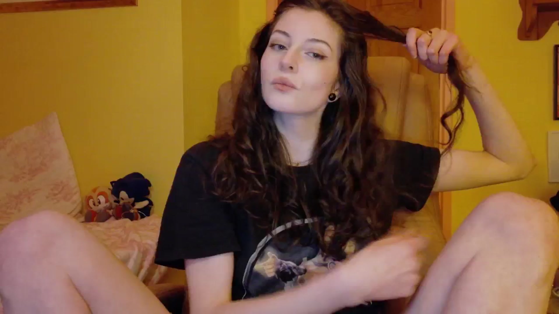 Gallery image thumbnail from porcelaincity's myfreecams stream on, 11/19/2025, 17:47 image 3 of 20