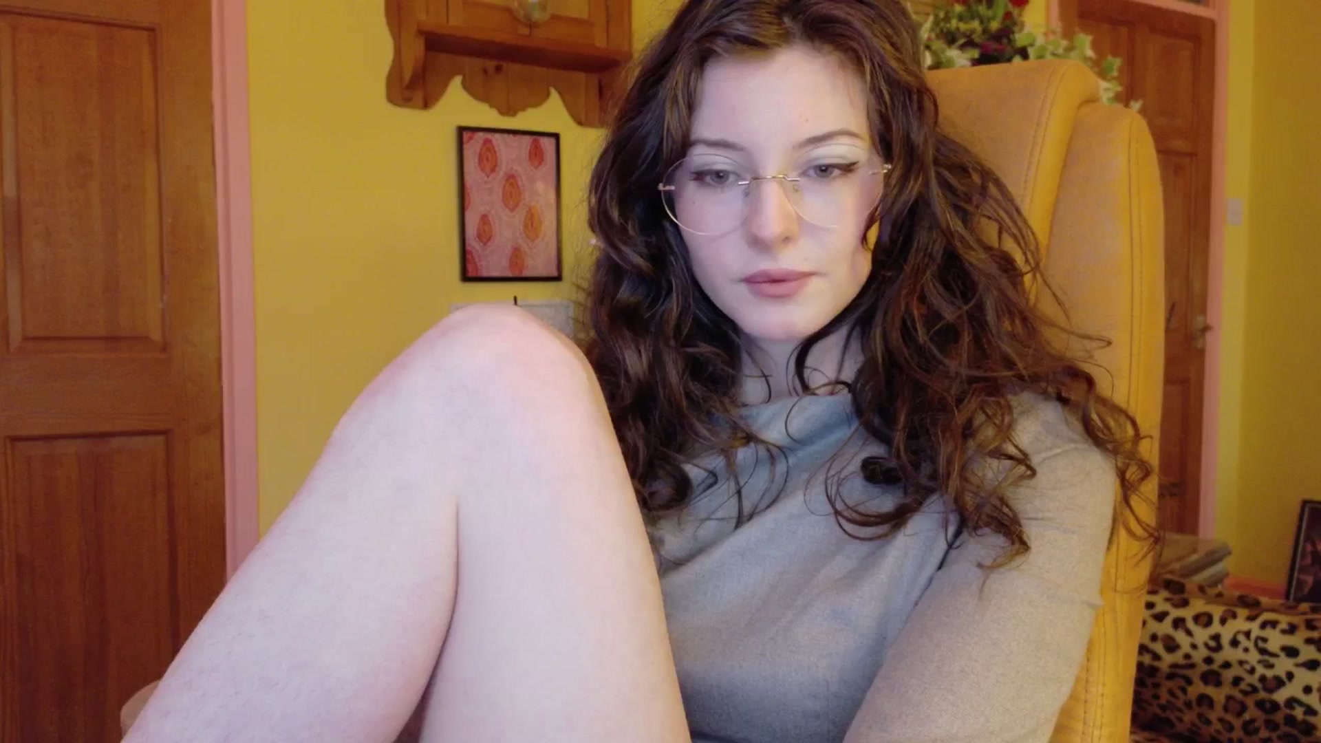Gallery image thumbnail from porcelaincity's myfreecams stream on, 11/20/2025, 16:26 image 12 of 20
