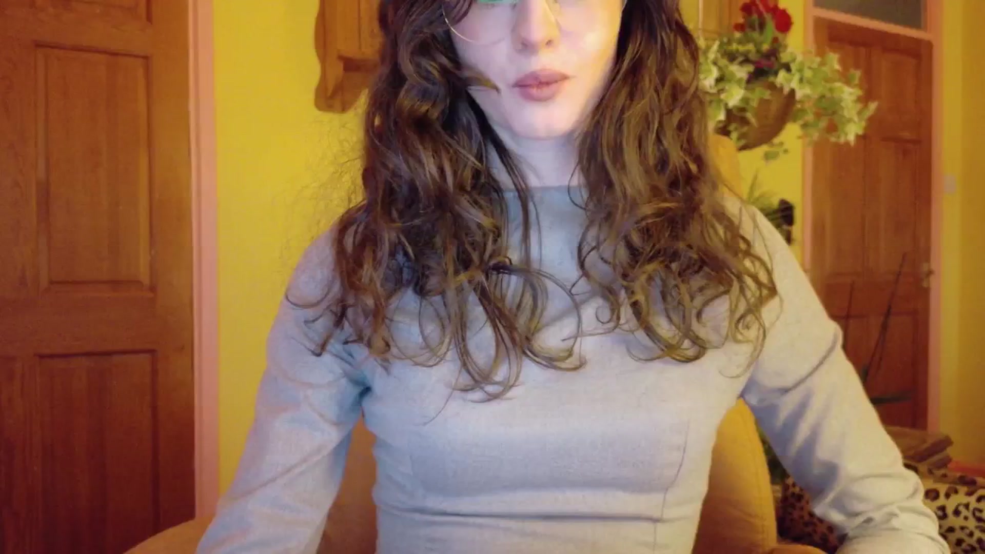 Gallery image thumbnail from porcelaincity's myfreecams stream on, 11/20/2025, 16:26 image 5 of 20