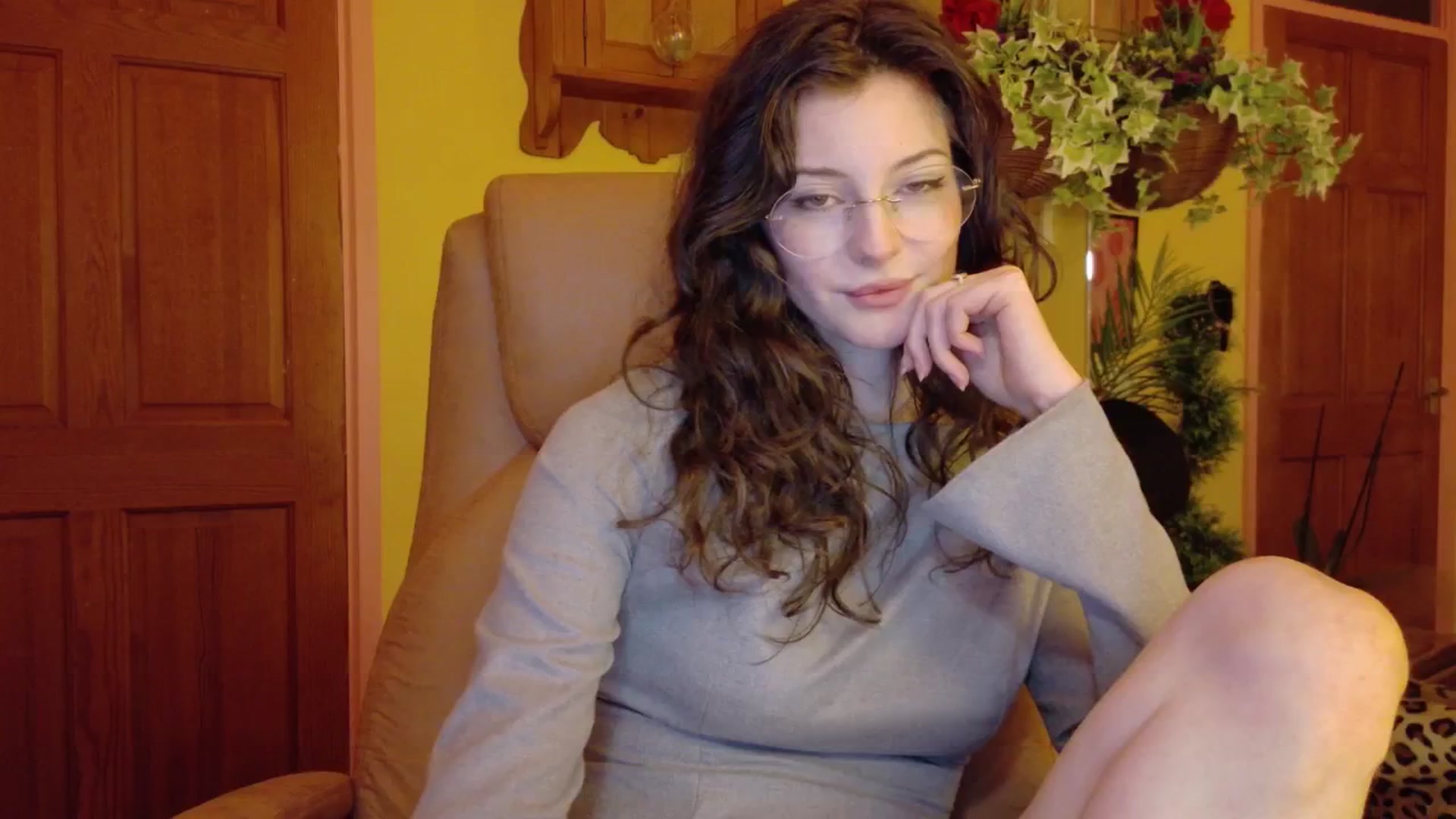 Gallery image thumbnail from porcelaincity's myfreecams stream on, 11/20/2025, 18:13 image 10 of 20