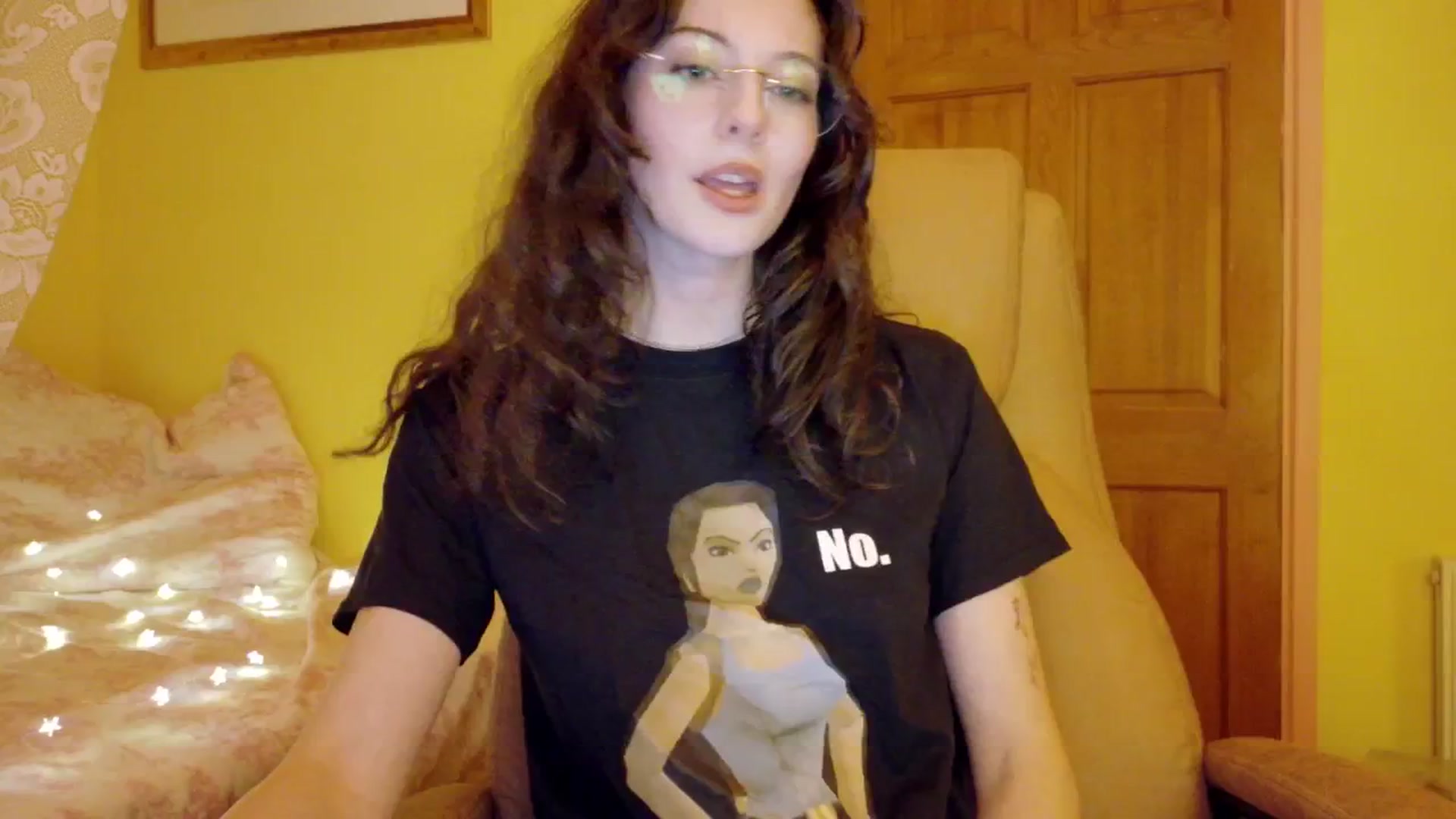Gallery image thumbnail from porcelaincity's myfreecams stream on, 12/04/2025, 21:15 image 6 of 20