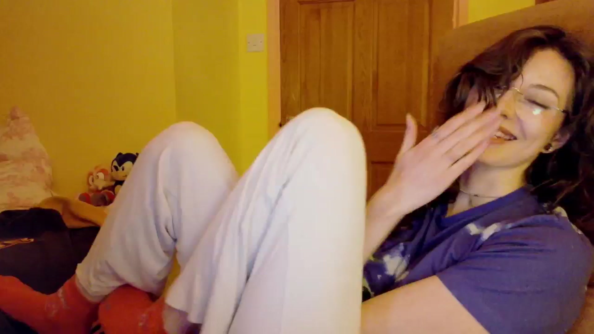 Gallery image thumbnail from porcelaincity's myfreecams stream on, 12/09/2025, 20:21 image 6 of 20