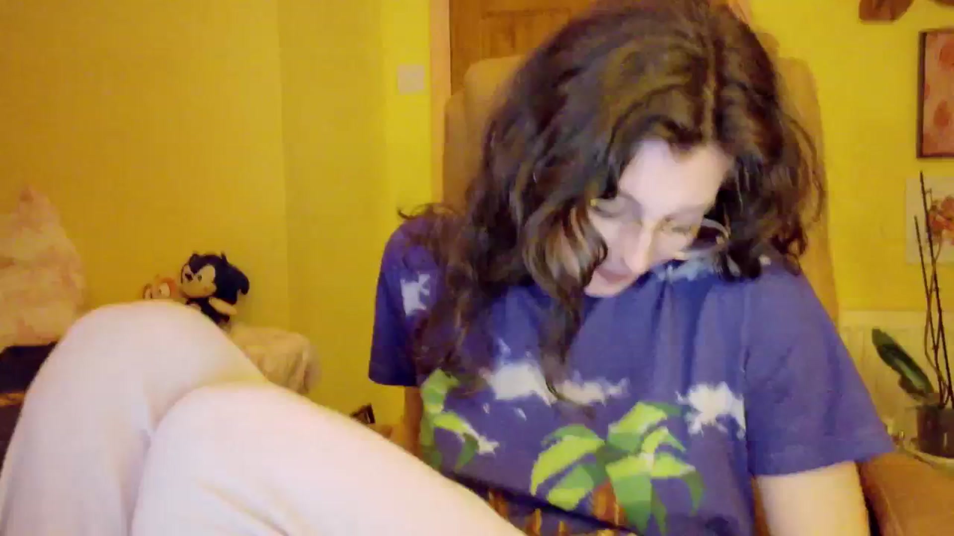 Gallery image thumbnail from porcelaincity's myfreecams stream on, 12/09/2025, 20:21 image 11 of 20