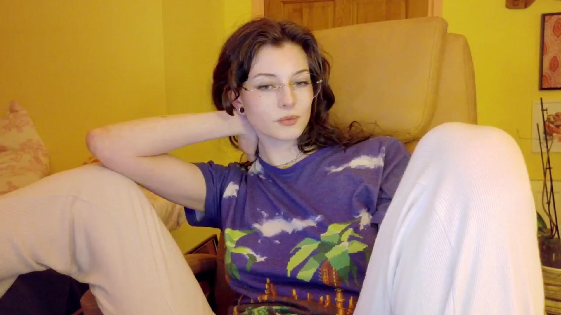 Gallery image thumbnail from porcelaincity's myfreecams stream on, 12/09/2025, 20:21 image 3 of 20