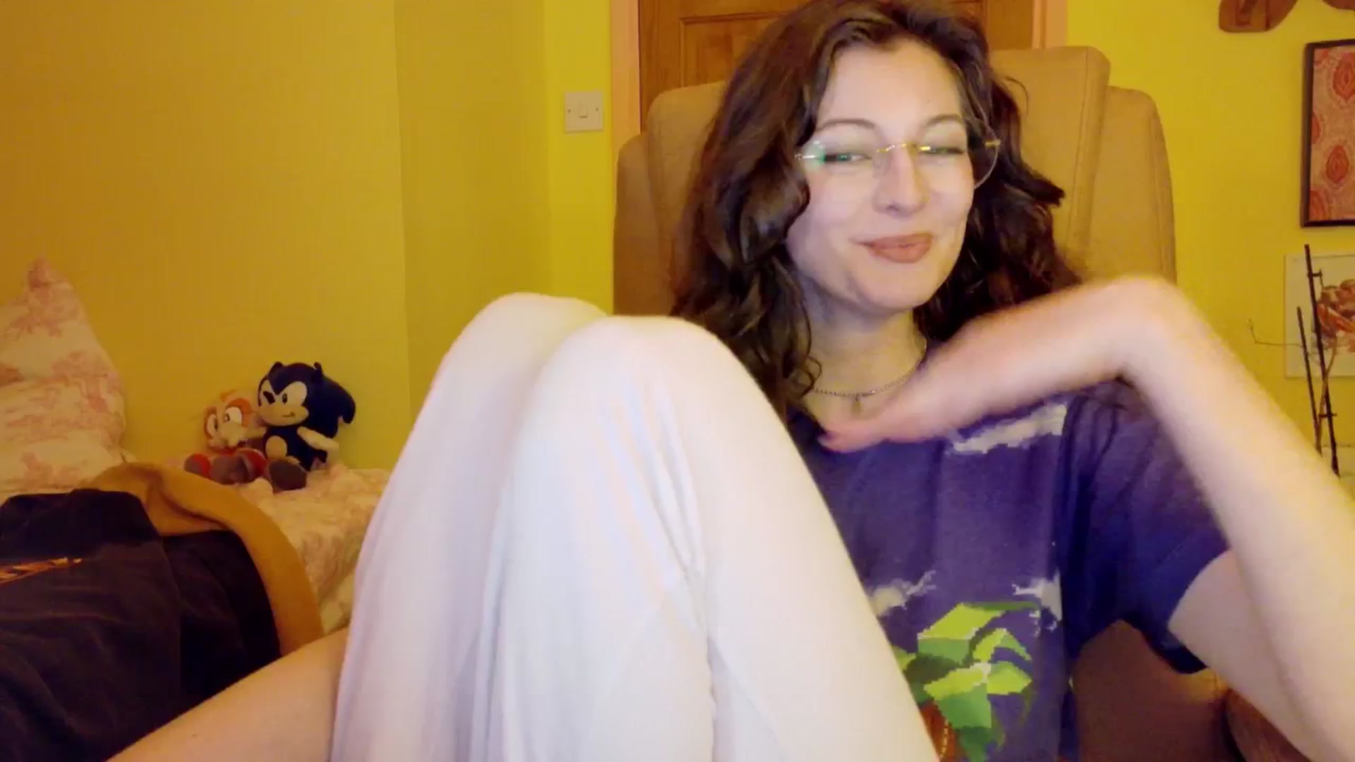 Gallery image thumbnail from porcelaincity's myfreecams stream on, 12/09/2025, 20:21 image 7 of 20