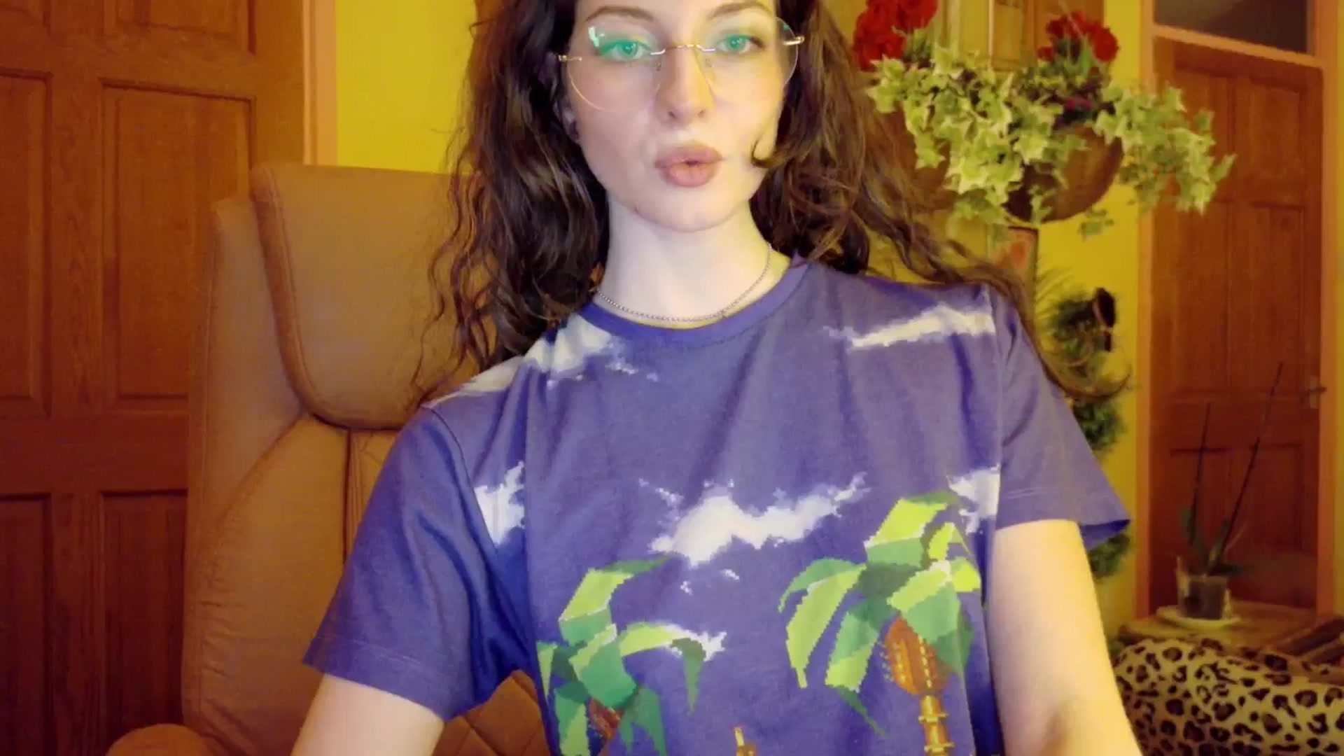 Gallery image thumbnail from porcelaincity's myfreecams stream on, 12/10/2025, 17:28 image 12 of 20