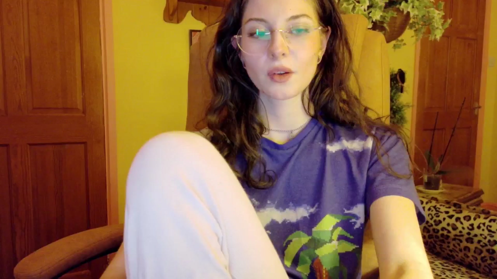 Gallery image thumbnail from porcelaincity's myfreecams stream on, 12/10/2025, 17:28 image 20 of 20