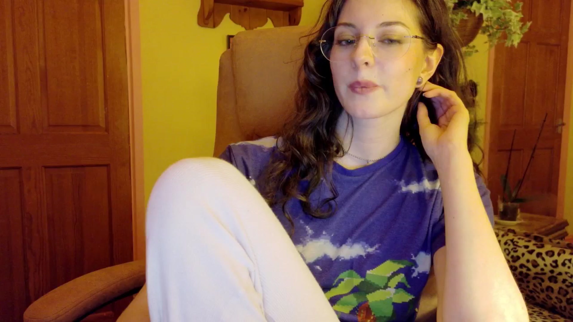 Gallery image thumbnail from porcelaincity's myfreecams stream on, 12/10/2025, 17:28 image 18 of 20
