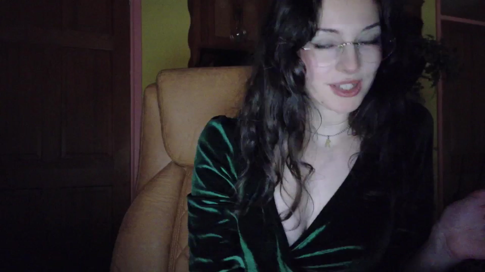 Gallery image thumbnail from porcelaincity's myfreecams stream on, 12/11/2025, 17:58 image 1 of 20