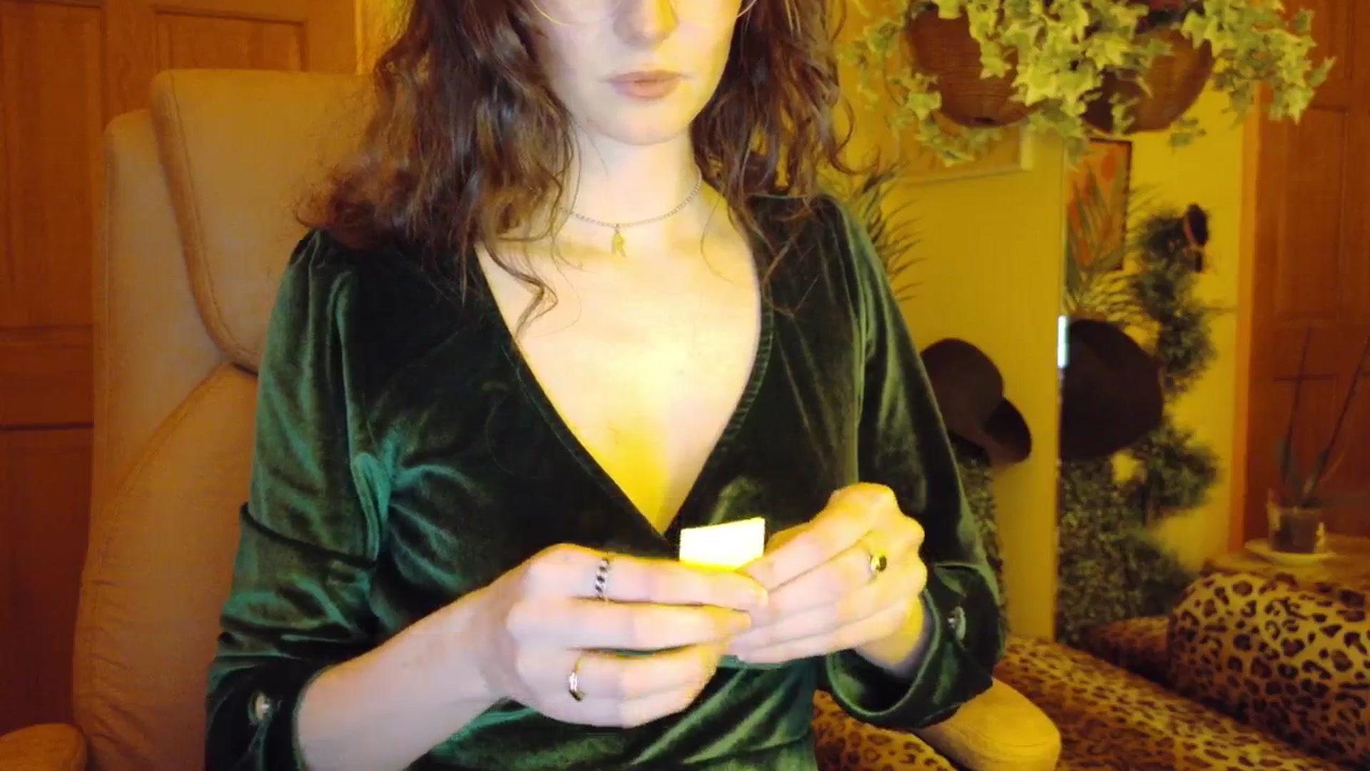 Gallery image thumbnail from porcelaincity's myfreecams stream on, 12/11/2025, 17:58 image 19 of 20