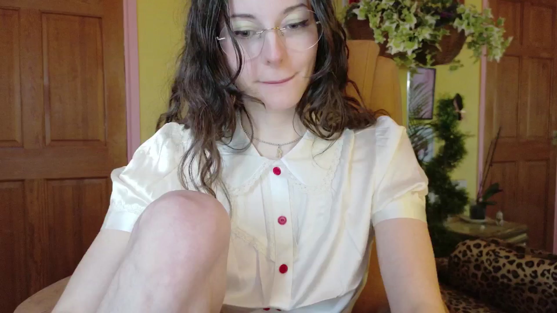 Gallery image thumbnail from porcelaincity's myfreecams stream on, 01/05/2026, 16:57 image 2 of 20