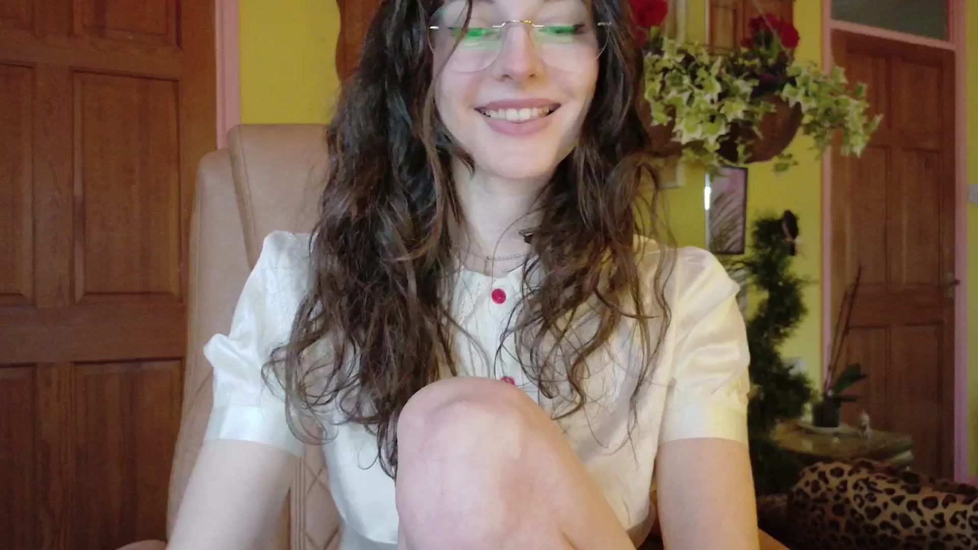 Gallery image thumbnail from porcelaincity's myfreecams stream on, 01/05/2026, 16:57 image 10 of 20