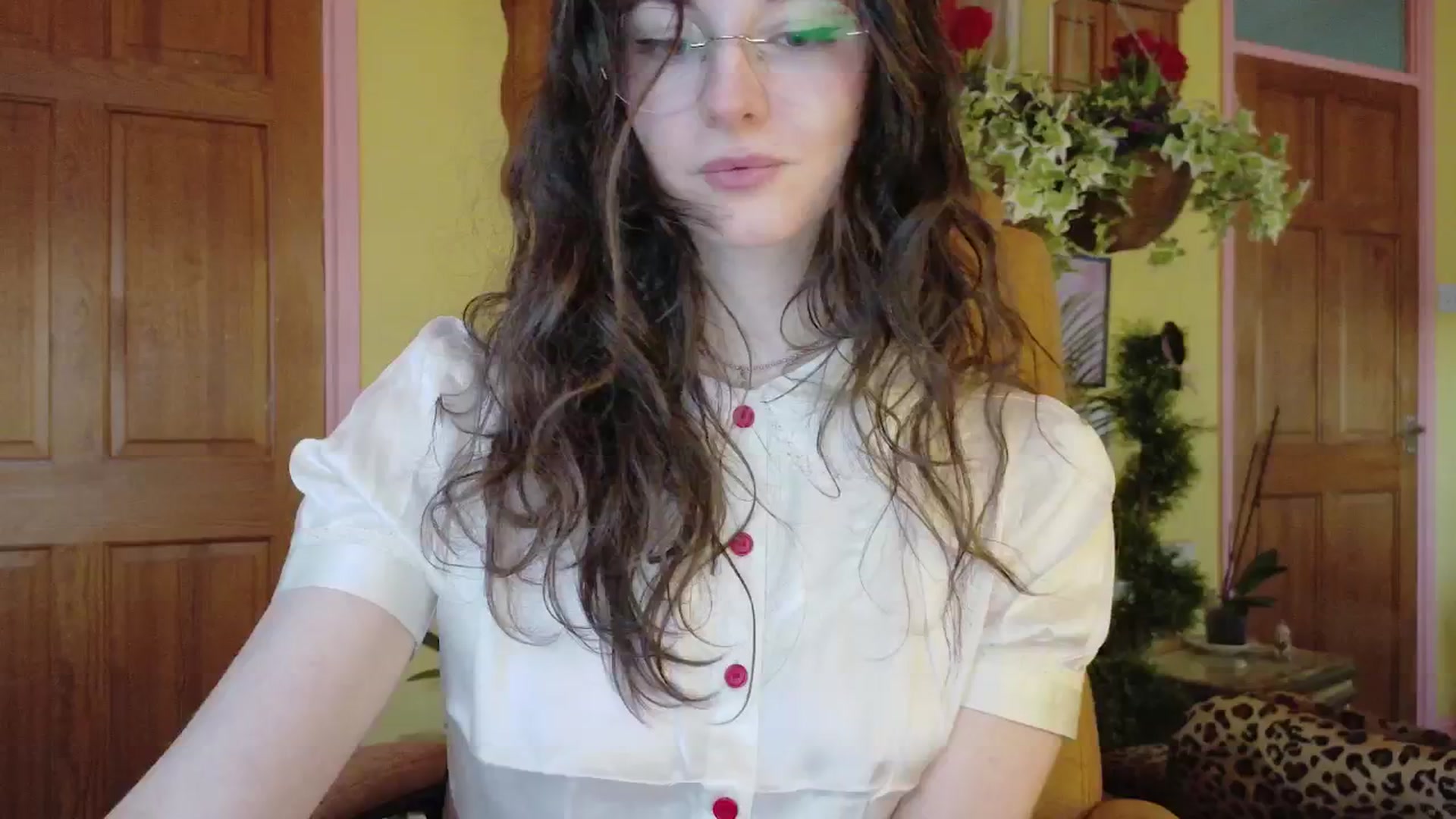 Gallery image thumbnail from porcelaincity's myfreecams stream on, 01/05/2026, 16:57 image 7 of 20