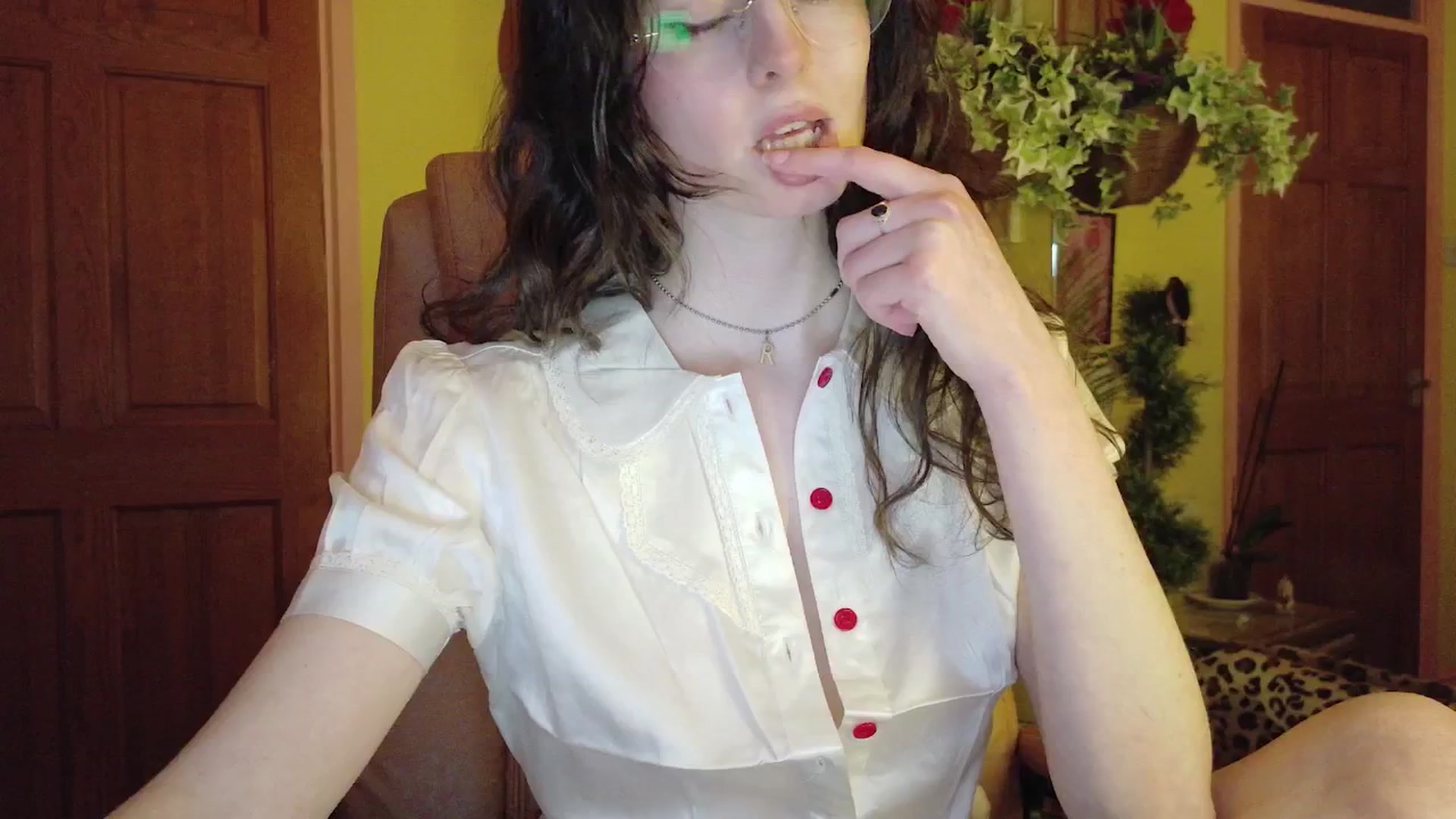 Gallery image thumbnail from porcelaincity's myfreecams stream on, 01/05/2026, 16:57 image 20 of 20