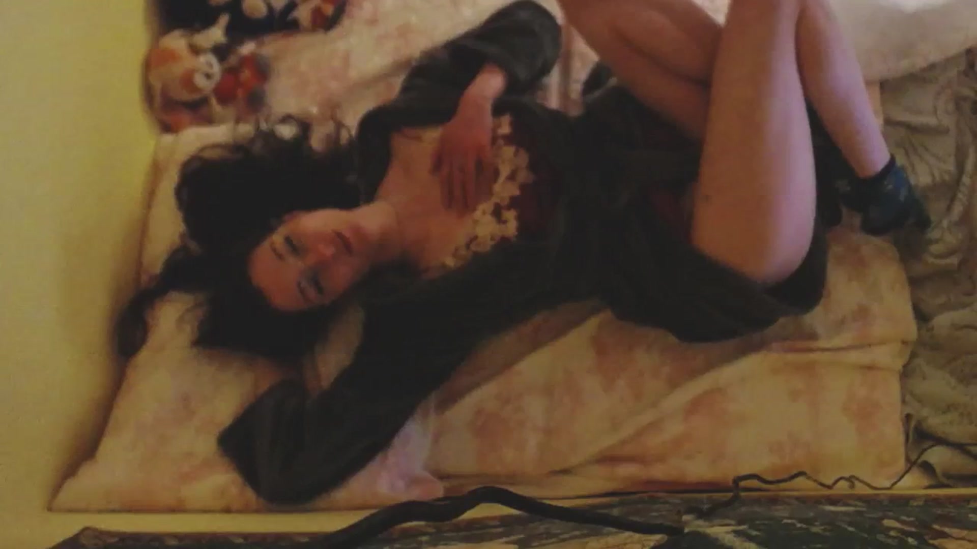 Gallery image thumbnail from porcelaincity's myfreecams stream on, 01/05/2026, 20:17 image 5 of 20