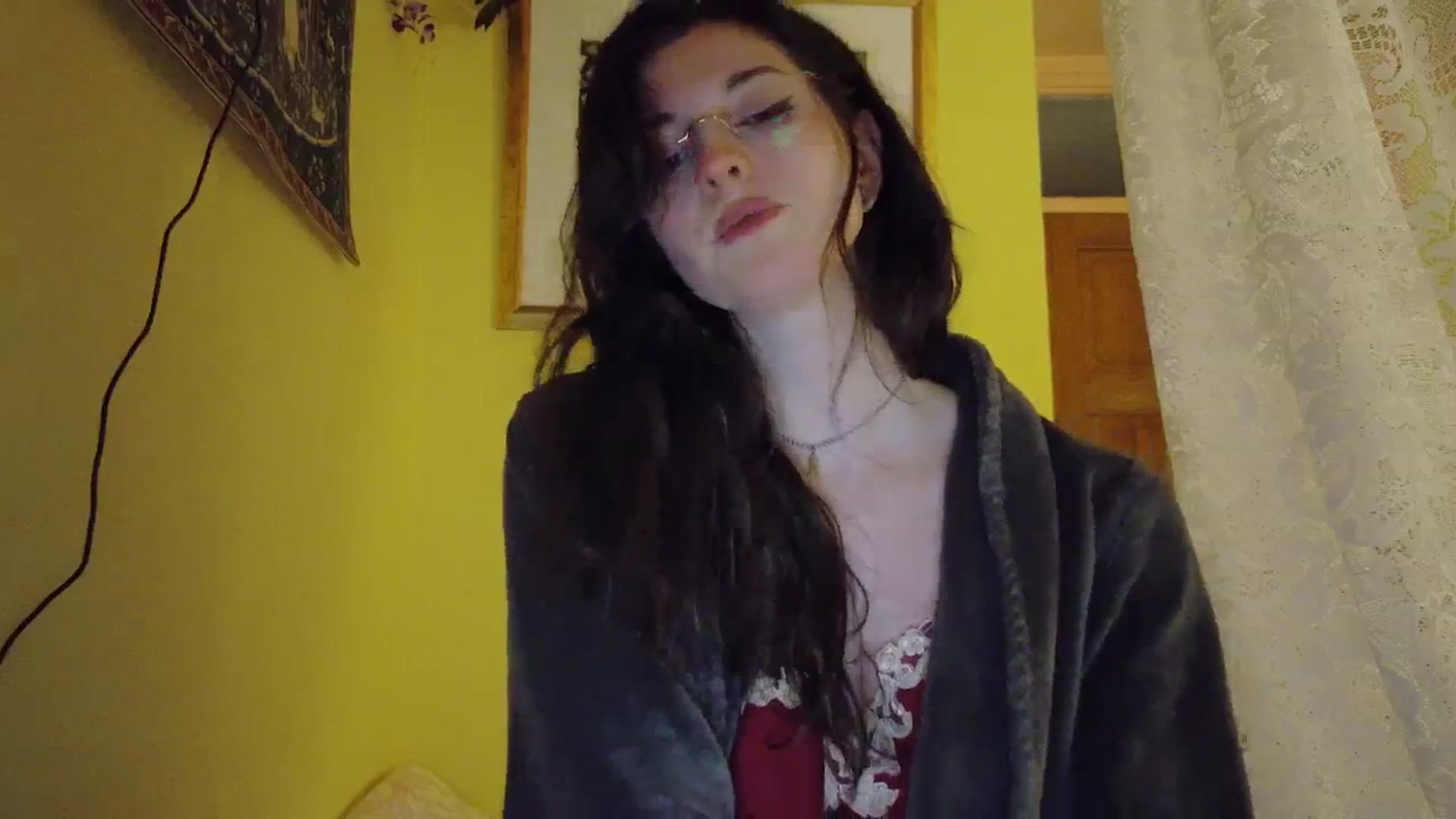 Gallery image thumbnail from porcelaincity's myfreecams stream on, 01/05/2026, 20:17 image 10 of 20