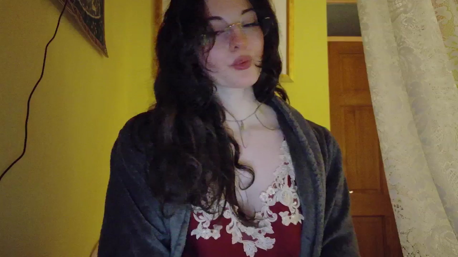 Gallery image thumbnail from porcelaincity's myfreecams stream on, 01/05/2026, 20:17 image 12 of 20