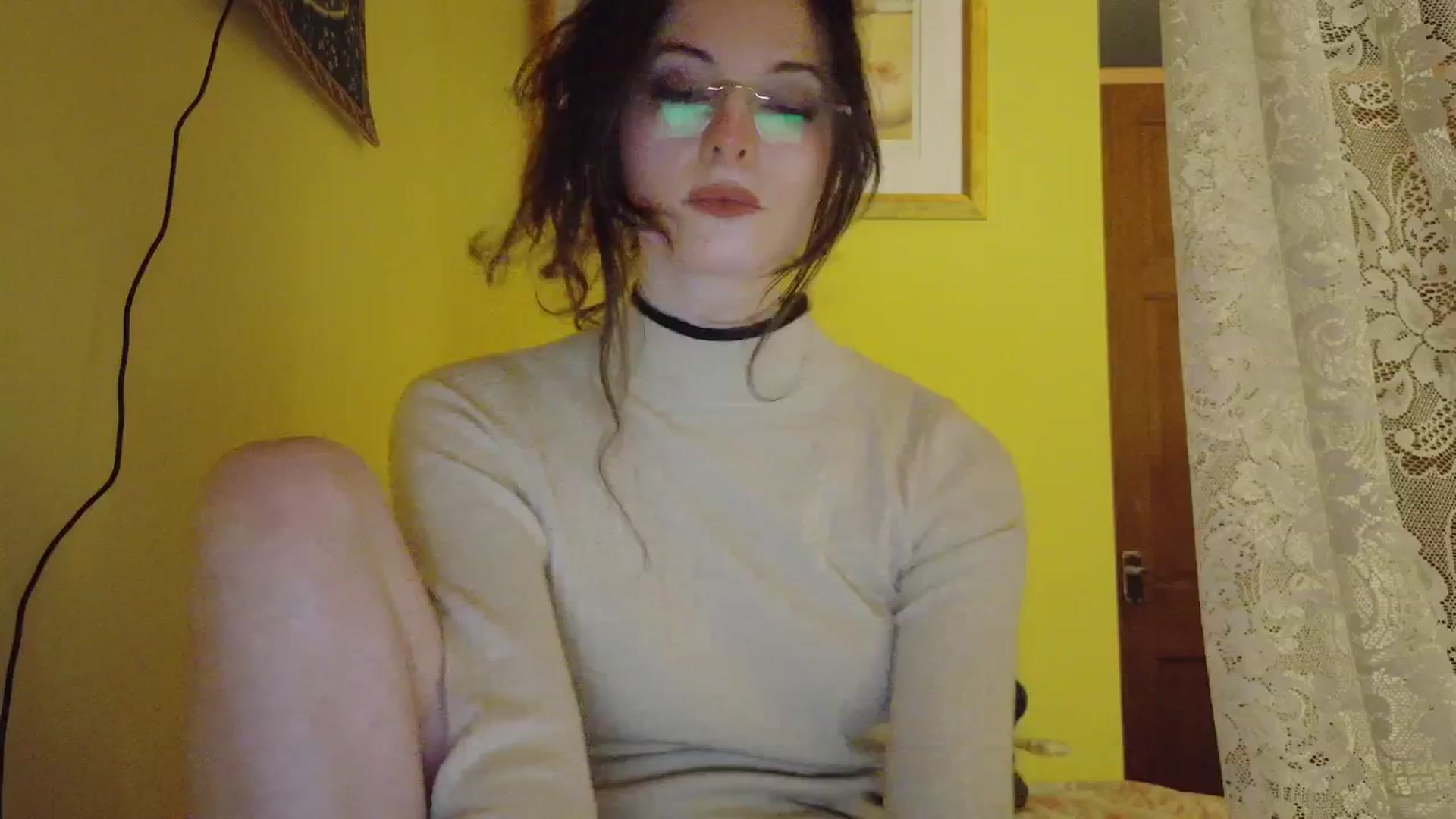 Gallery image thumbnail from porcelaincity's myfreecams stream on, 01/06/2026, 19:43 image 10 of 20