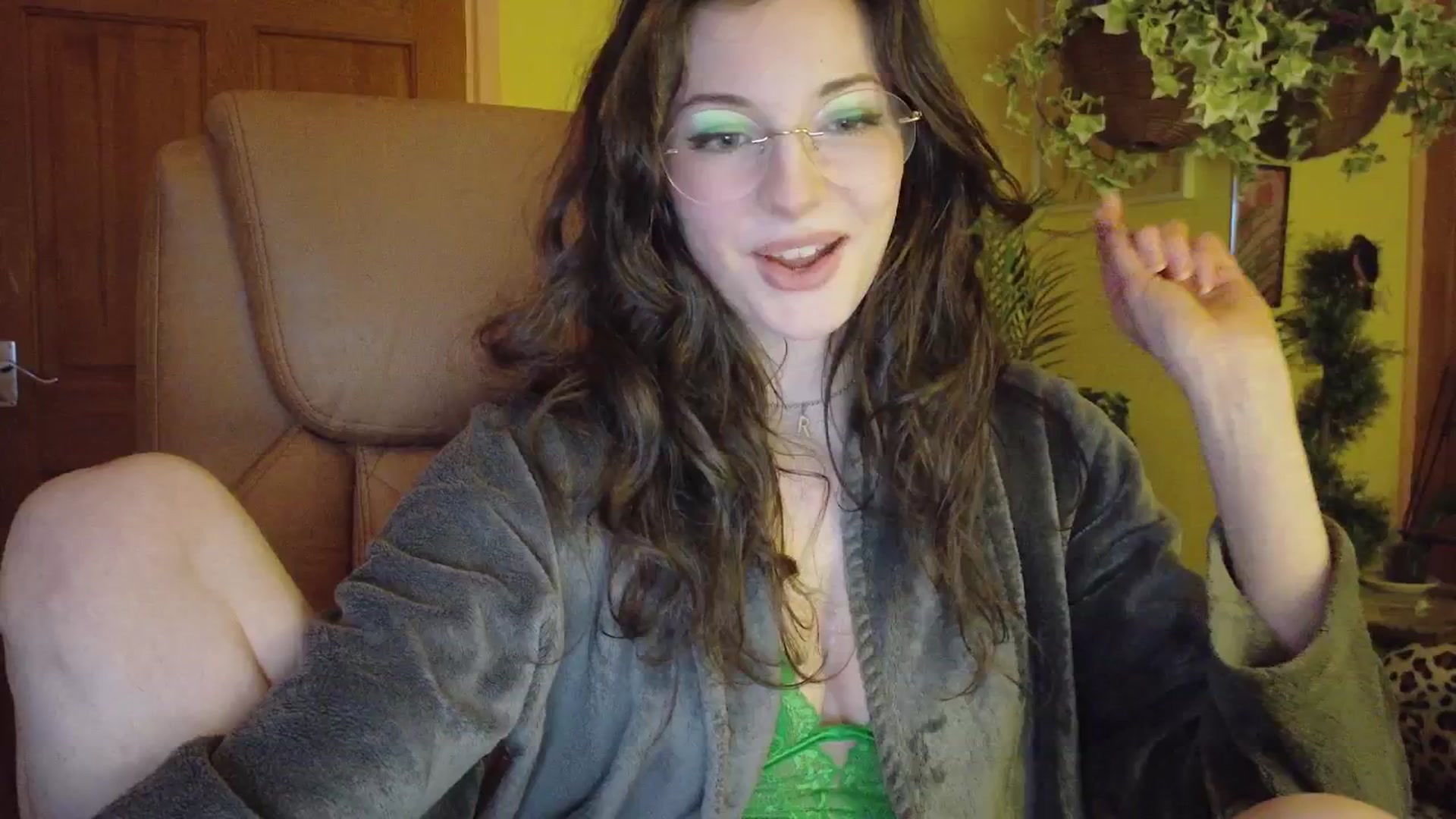Gallery image thumbnail from porcelaincity's myfreecams stream on, 01/07/2026, 17:21 image 14 of 20