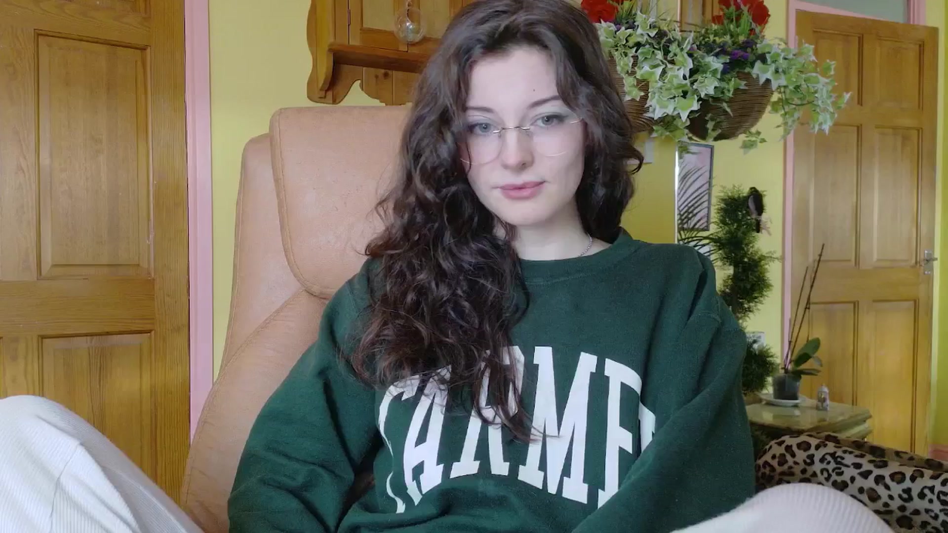 Gallery image thumbnail from porcelaincity's myfreecams stream on, 01/09/2026, 13:47 image 12 of 20