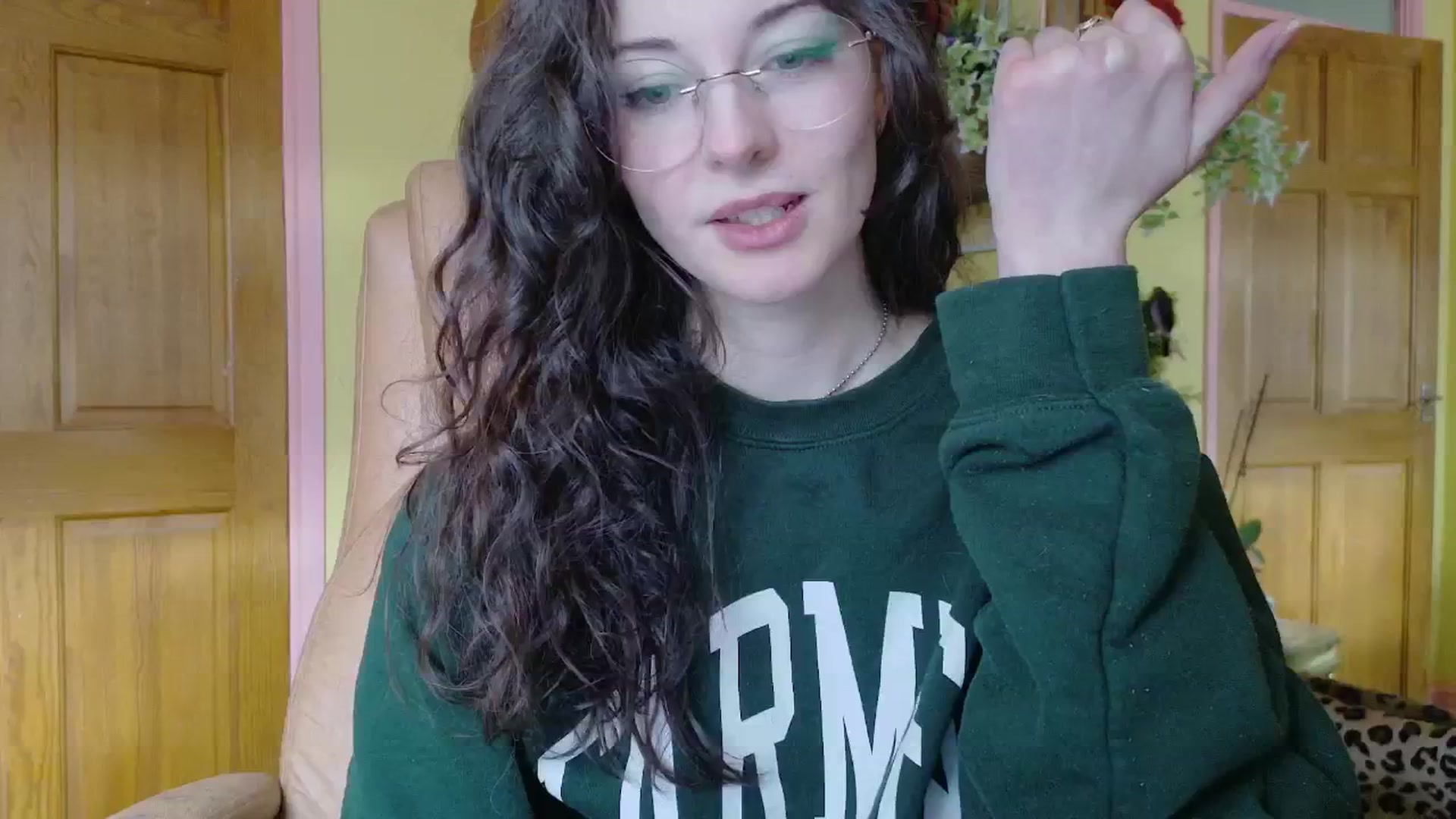 Gallery image thumbnail from porcelaincity's myfreecams stream on, 01/09/2026, 13:47 image 6 of 20