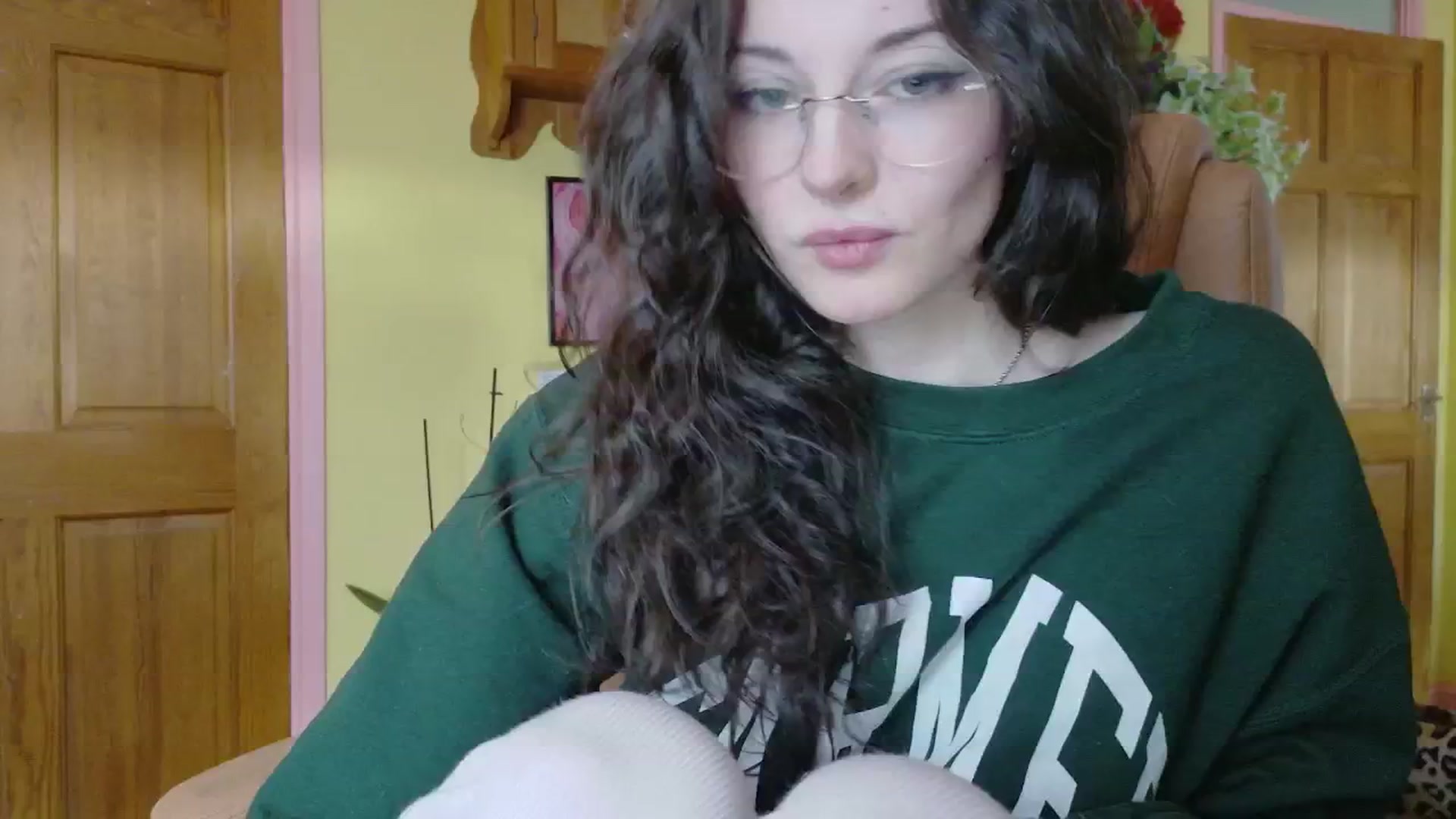 Gallery image thumbnail from porcelaincity's myfreecams stream on, 01/09/2026, 13:47 image 3 of 20