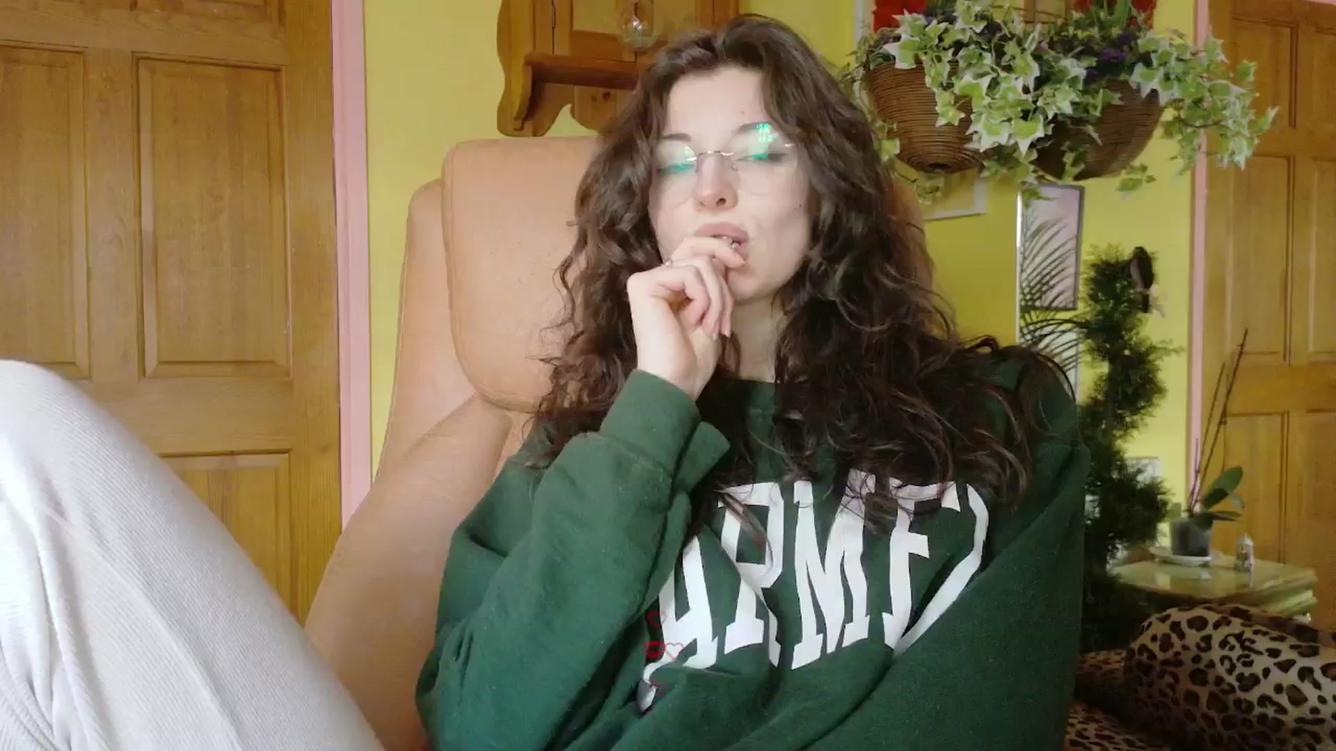 Gallery image thumbnail from porcelaincity's myfreecams stream on, 01/09/2026, 15:23 image 16 of 20