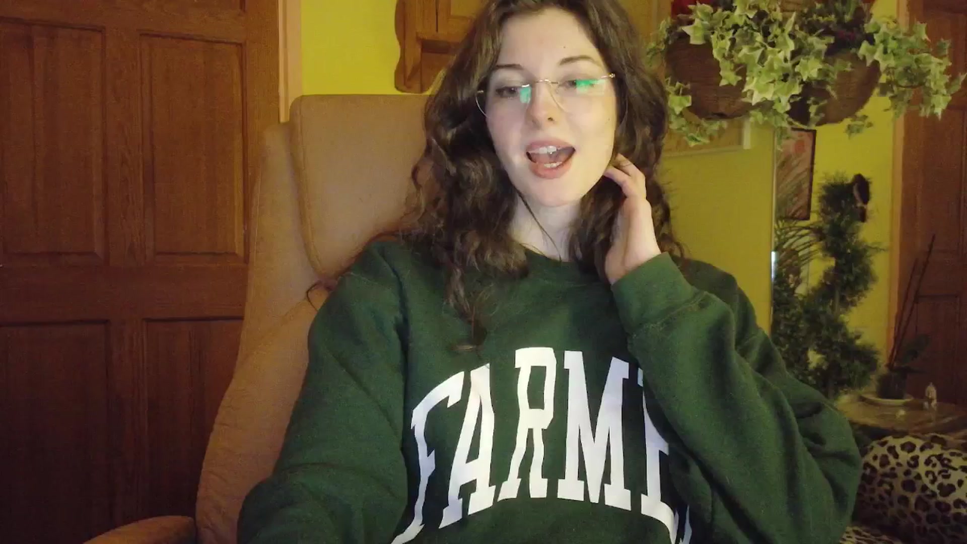 Gallery image thumbnail from porcelaincity's myfreecams stream on, 01/09/2026, 19:18 image 13 of 20