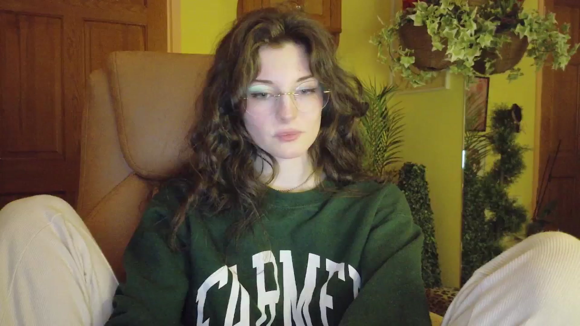Gallery image thumbnail from porcelaincity's myfreecams stream on, 01/09/2026, 19:18 image 10 of 20