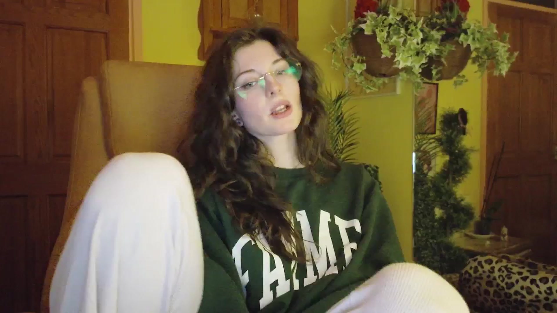 Gallery image thumbnail from porcelaincity's myfreecams stream on, 01/09/2026, 19:18 image 19 of 20