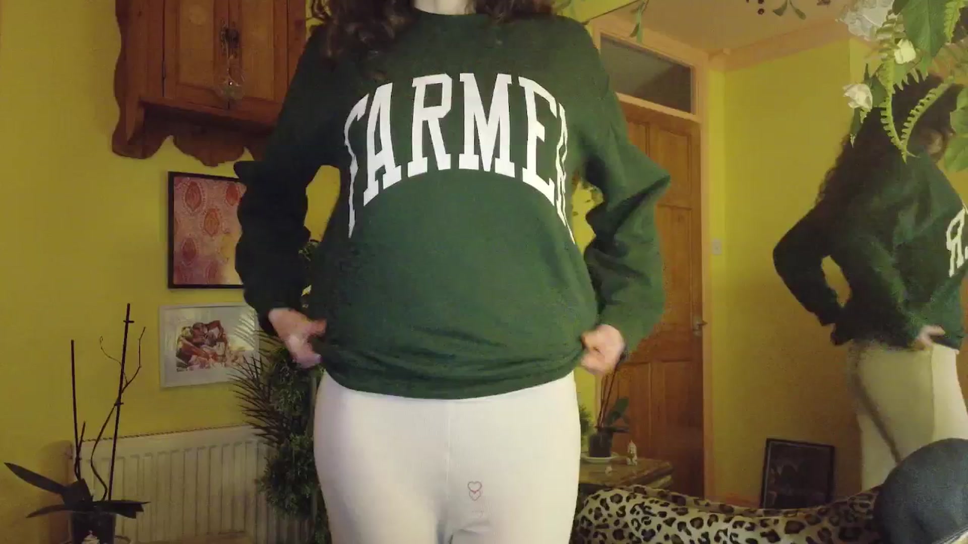 Gallery image thumbnail from porcelaincity's myfreecams stream on, 01/09/2026, 19:18 image 17 of 20