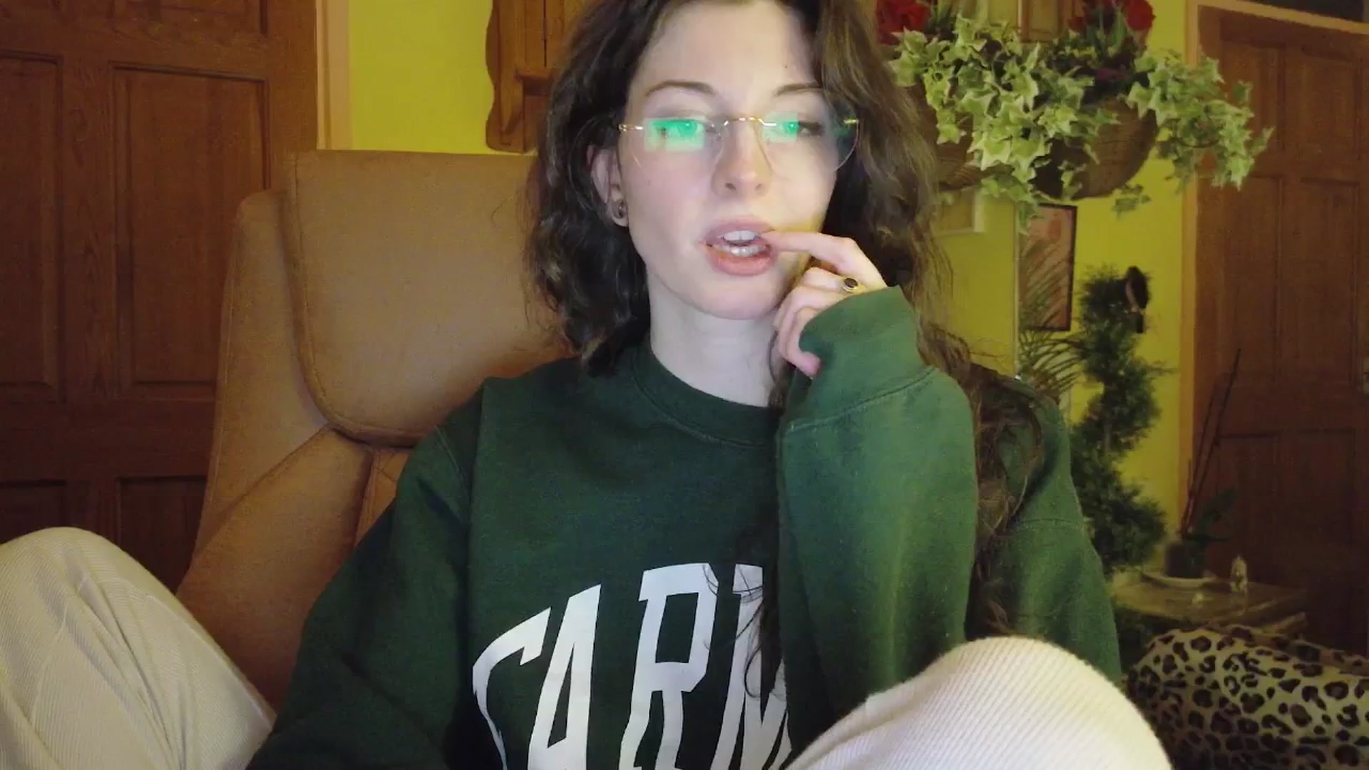 Gallery image thumbnail from porcelaincity's myfreecams stream on, 01/09/2026, 19:18 image 20 of 20