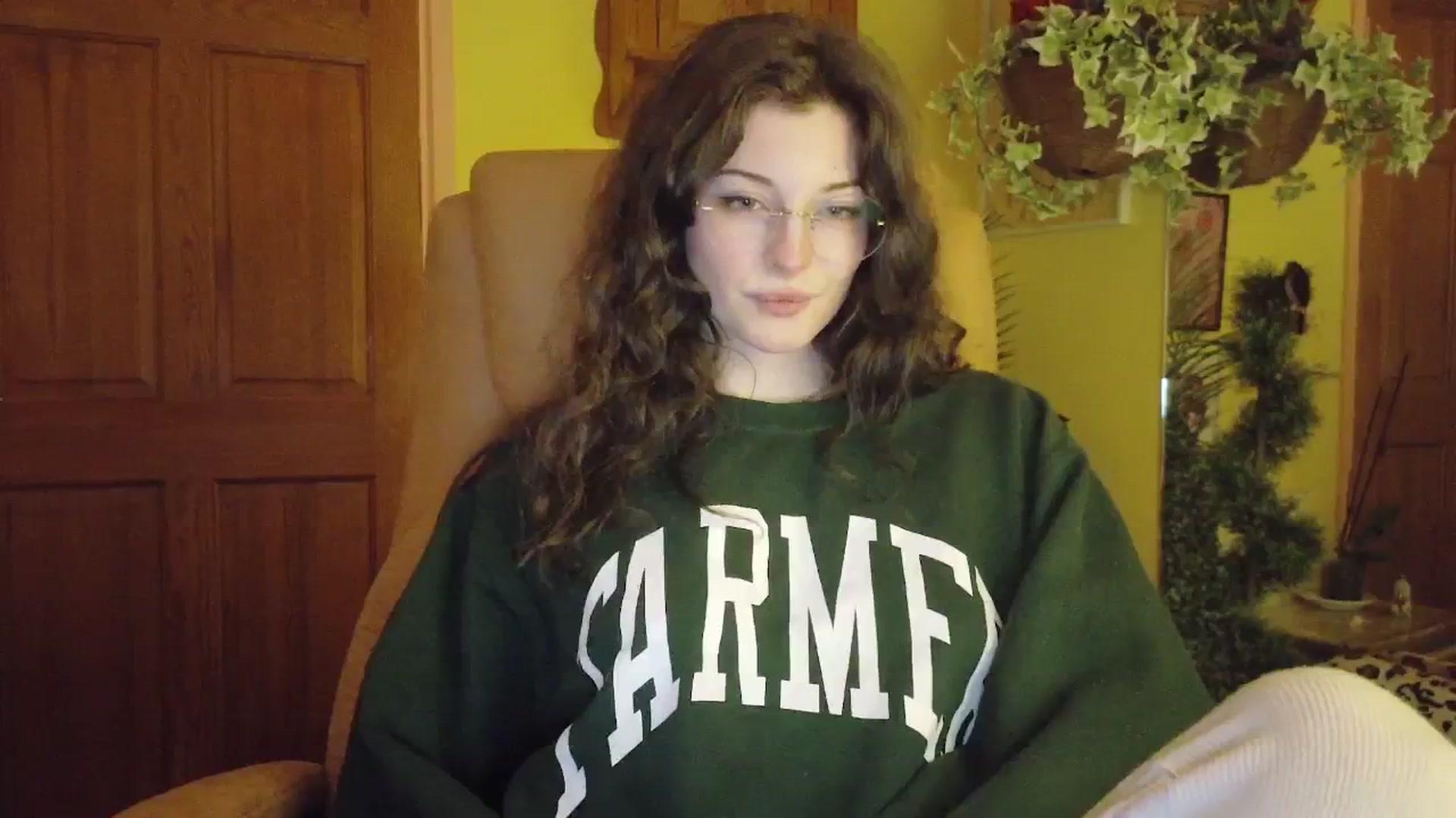 Gallery image thumbnail from porcelaincity's myfreecams stream on, 01/09/2026, 19:18 image 15 of 20
