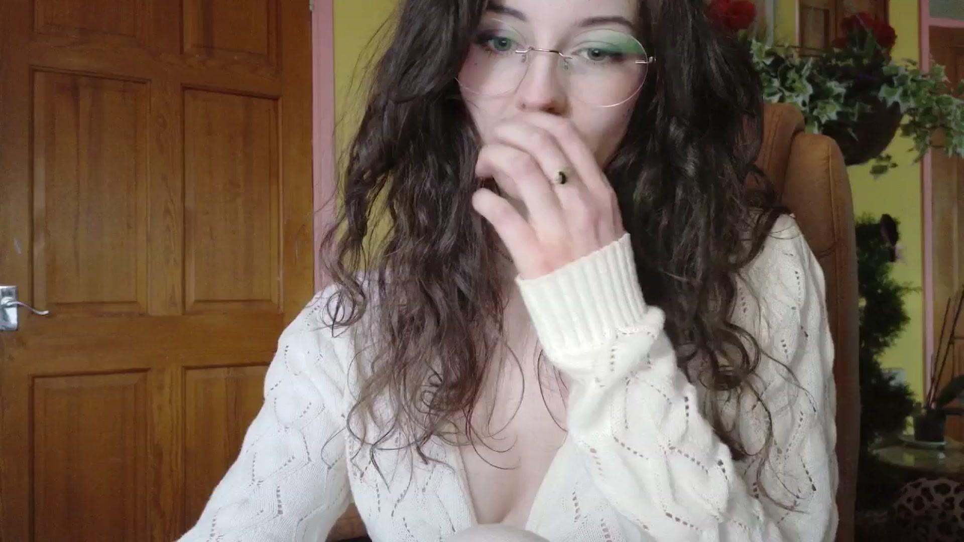 Gallery image thumbnail from porcelaincity's myfreecams stream on, 01/12/2026, 16:56 image 2 of 20