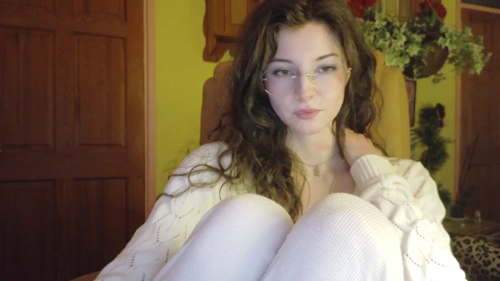 Gallery image thumbnail from porcelaincity's myfreecams stream on, 01/12/2026, 16:56 image 20 of 20