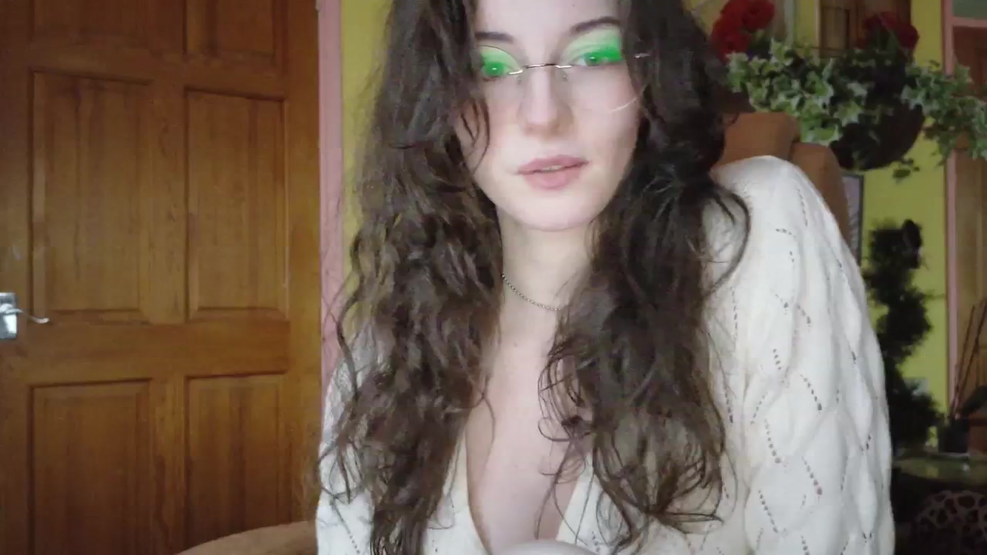 Gallery image thumbnail from porcelaincity's myfreecams stream on, 01/12/2026, 16:56 image 4 of 20