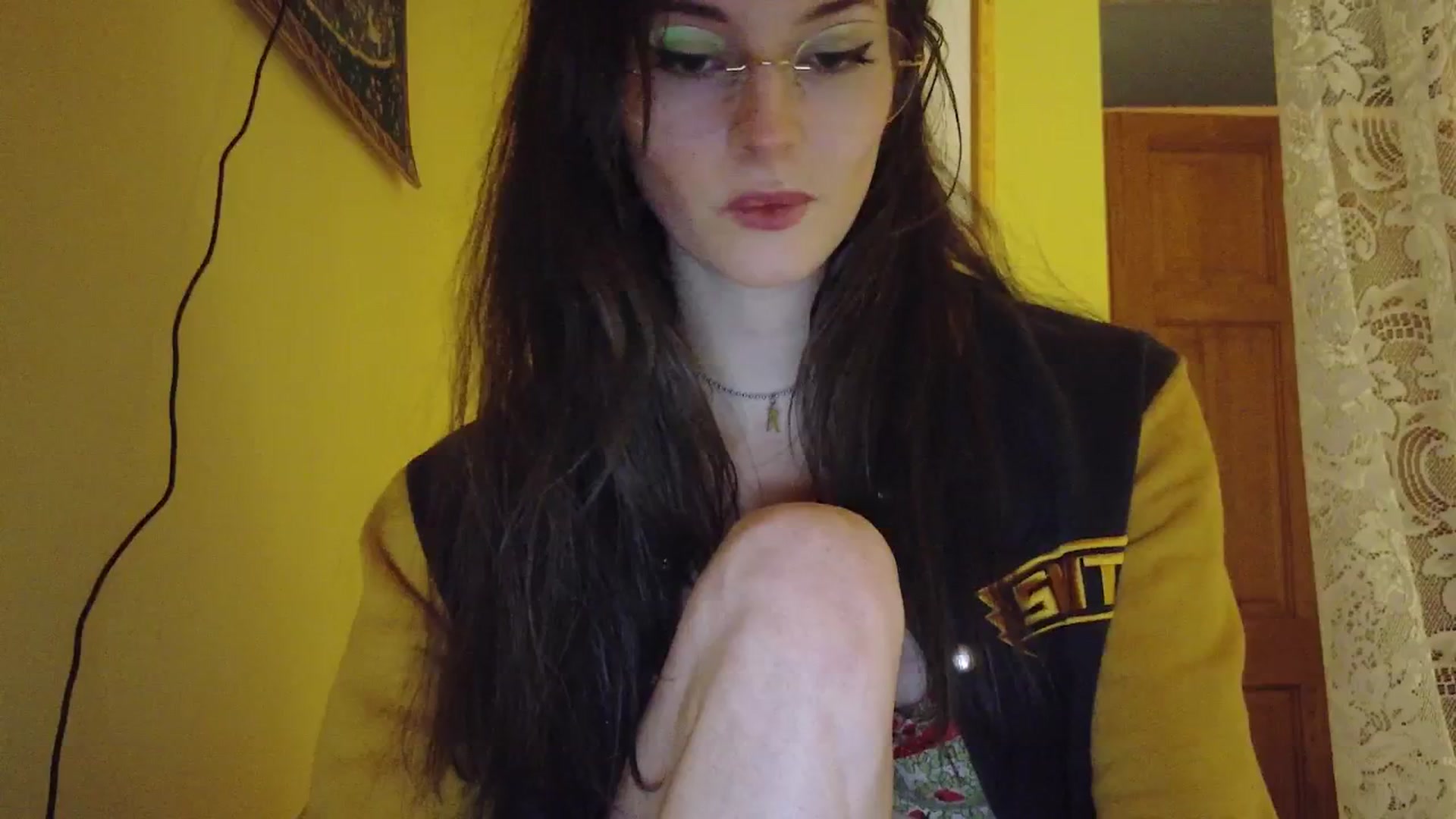 Gallery image thumbnail from porcelaincity's myfreecams stream on, 01/20/2026, 21:45 image 3 of 20