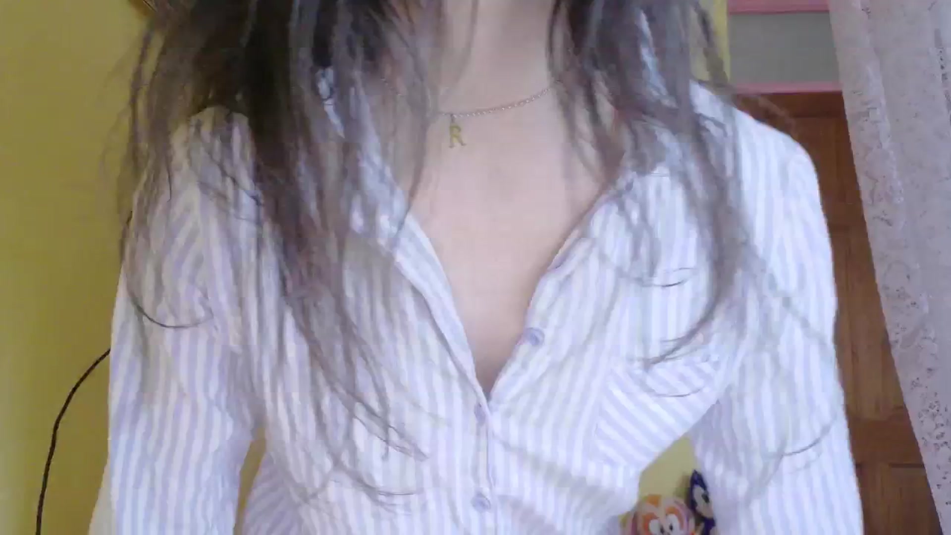 Gallery image thumbnail from porcelaincity's myfreecams stream on, 01/22/2026, 16:22 image 10 of 20