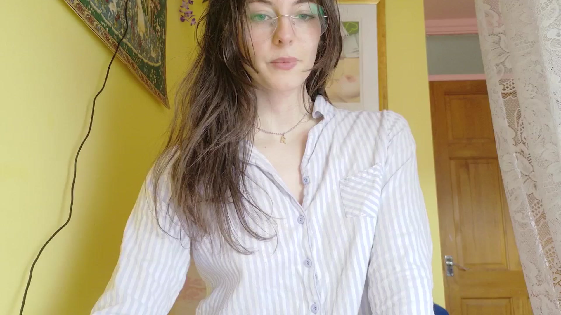 Gallery image thumbnail from porcelaincity's myfreecams stream on, 01/22/2026, 16:22 image 5 of 20