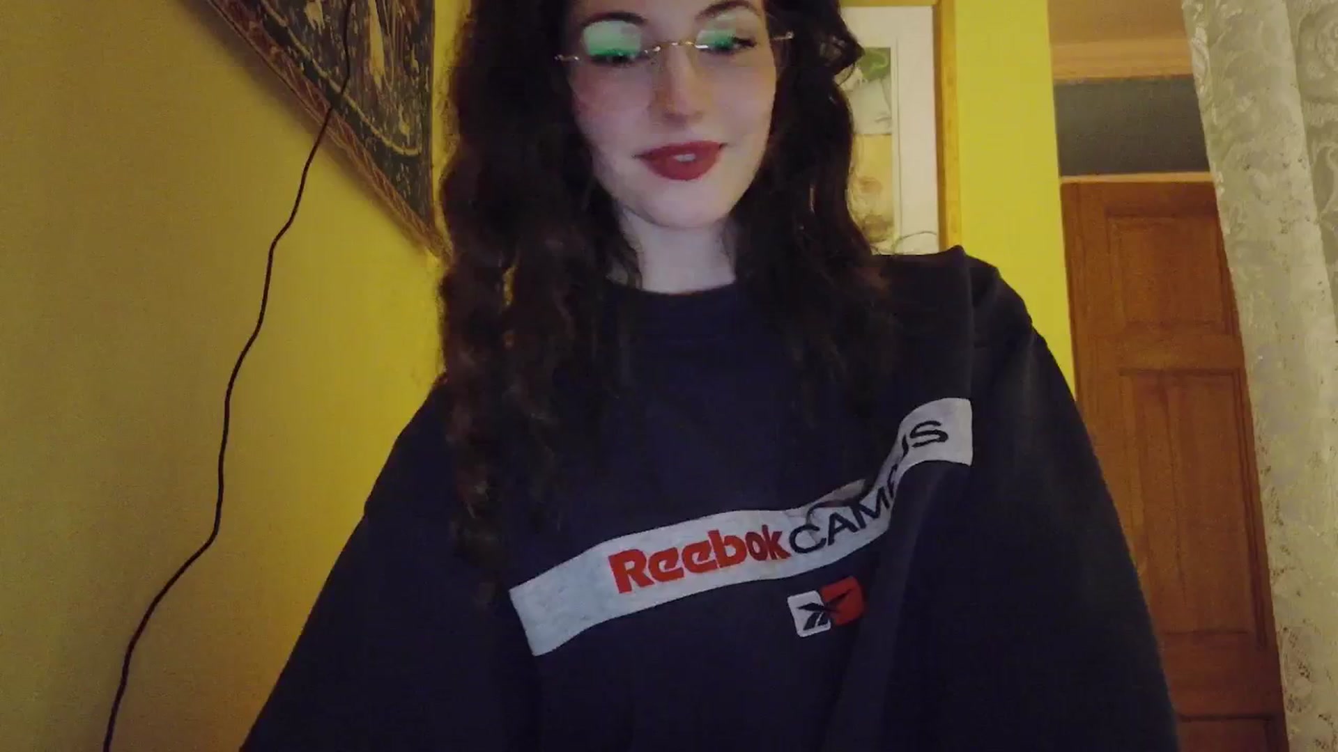 Gallery image thumbnail from porcelaincity's myfreecams stream on, 01/27/2026, 21:31 image 3 of 20
