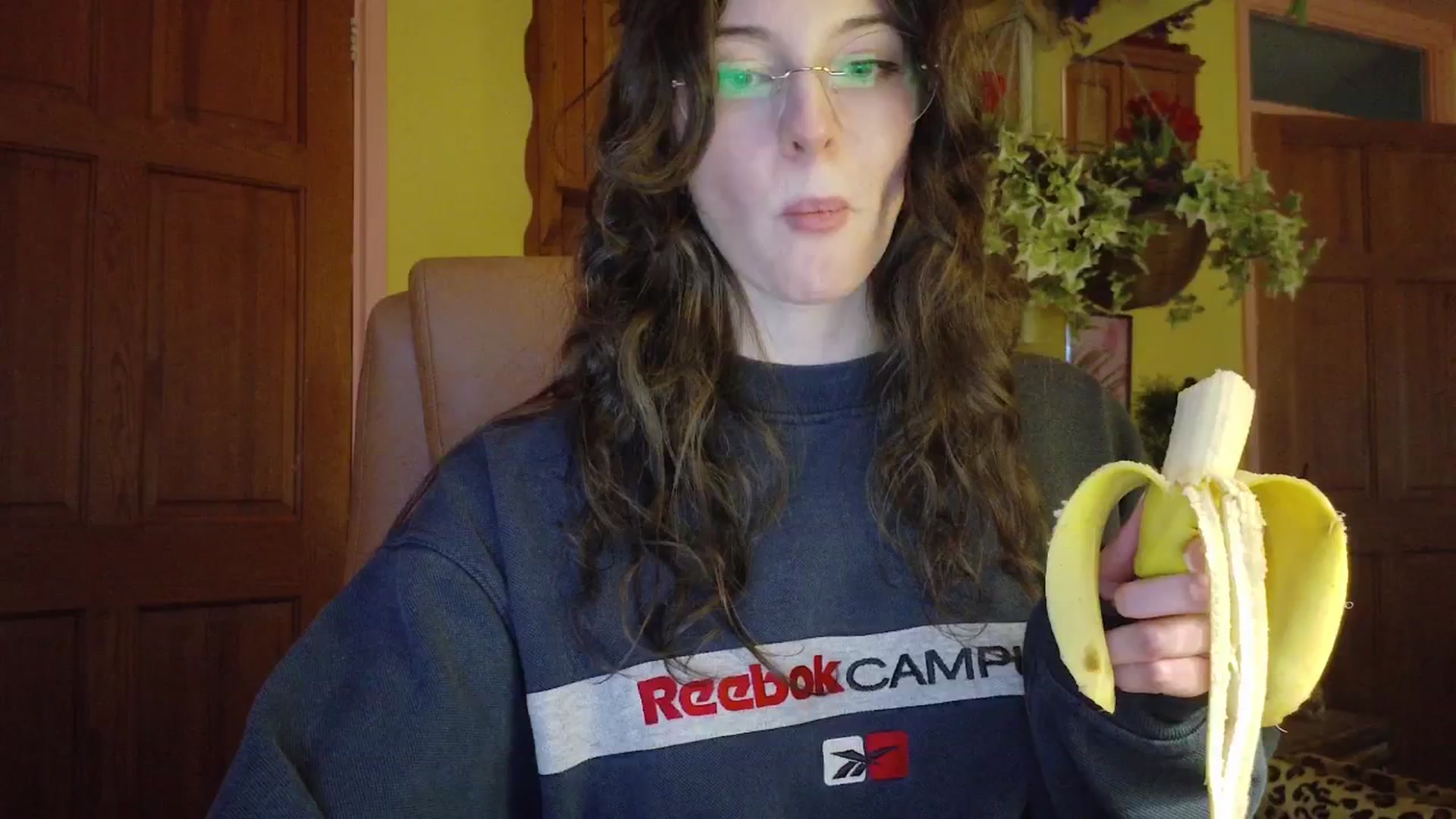 Gallery image thumbnail from porcelaincity's myfreecams stream on, 01/28/2026, 18:14 image 11 of 20