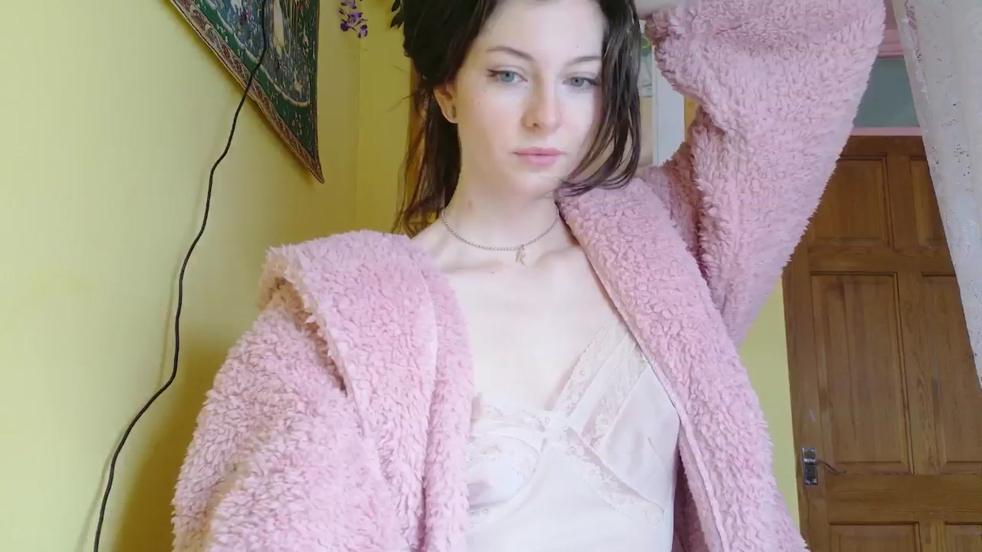 Gallery image thumbnail from porcelaincity's myfreecams stream on, 02/04/2026, 12:05 image 5 of 20