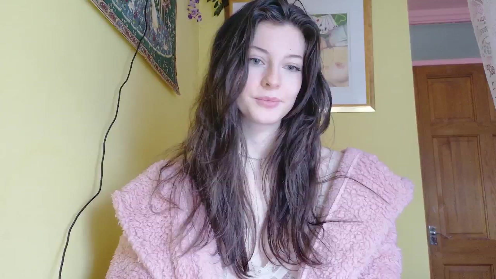 Gallery image thumbnail from porcelaincity's myfreecams stream on, 02/04/2026, 12:05 image 10 of 20