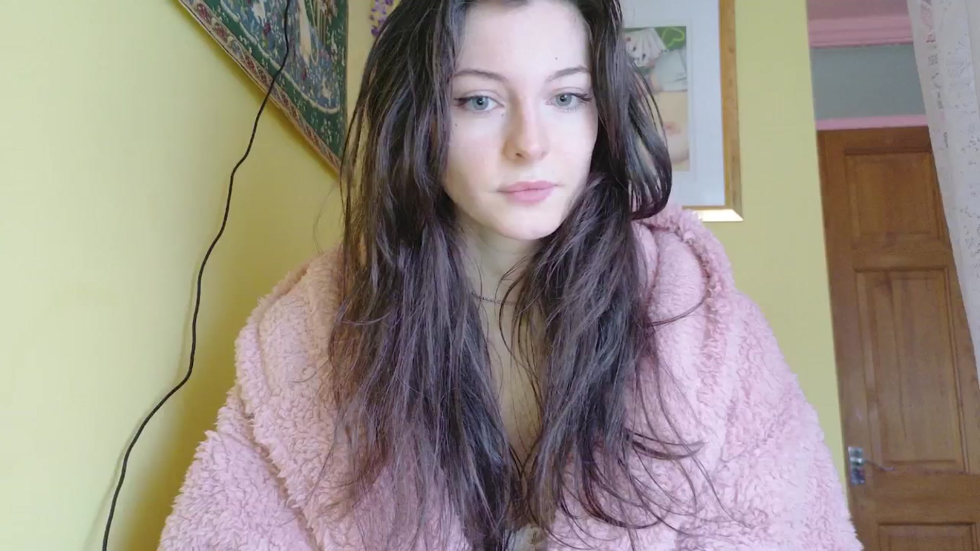 Gallery image thumbnail from porcelaincity's myfreecams stream on, 02/04/2026, 12:05 image 18 of 20