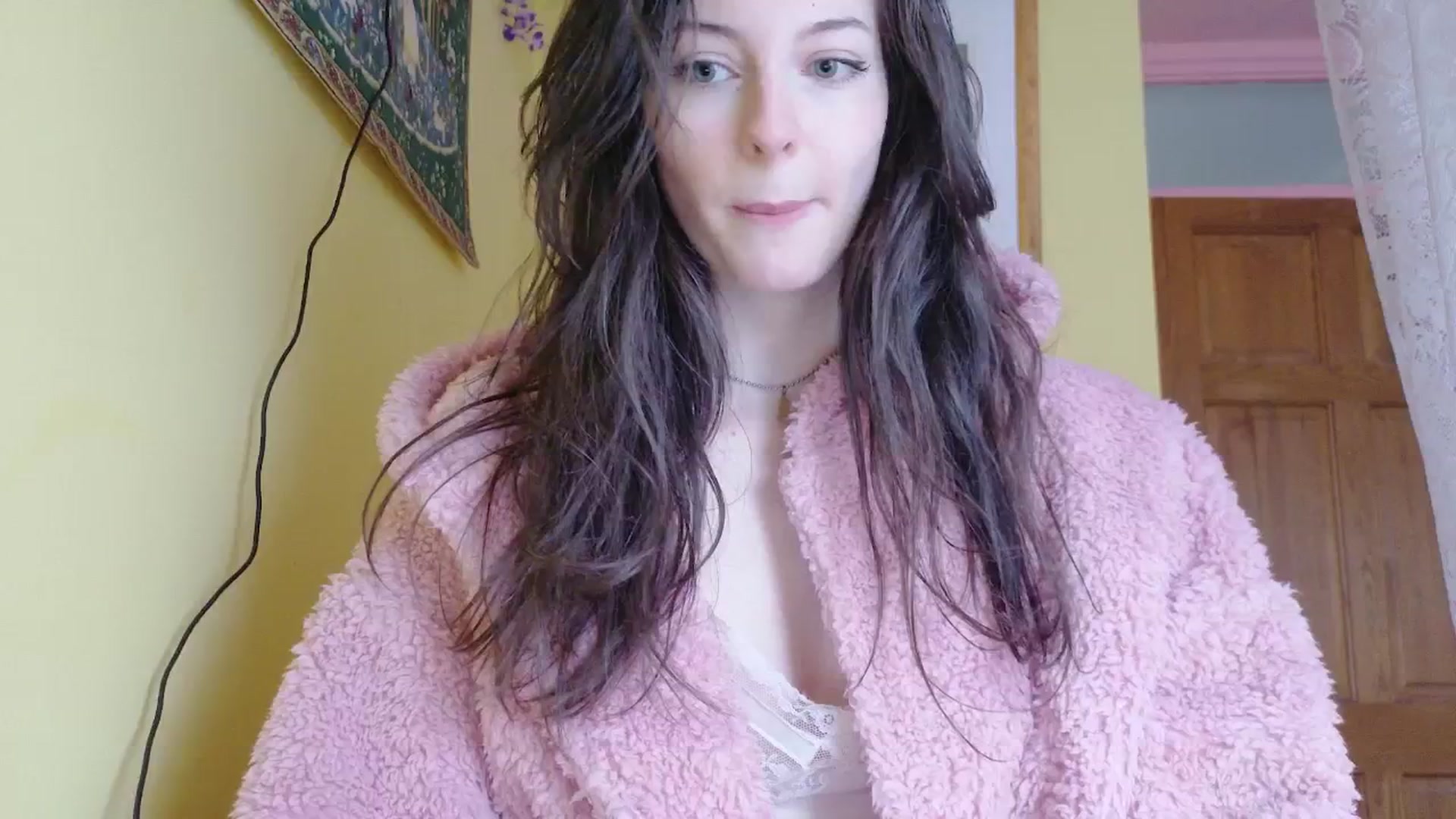 Gallery image thumbnail from porcelaincity's myfreecams stream on, 02/04/2026, 12:05 image 6 of 20