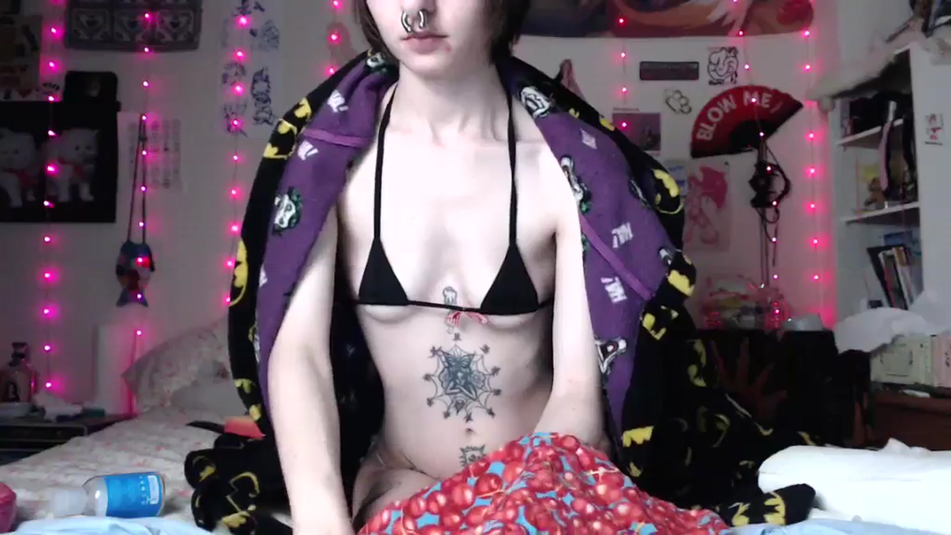 Gallery image thumbnail from poutyangel_'s myfreecams stream on, 06/27/2024, 11:19 image 18 of 20