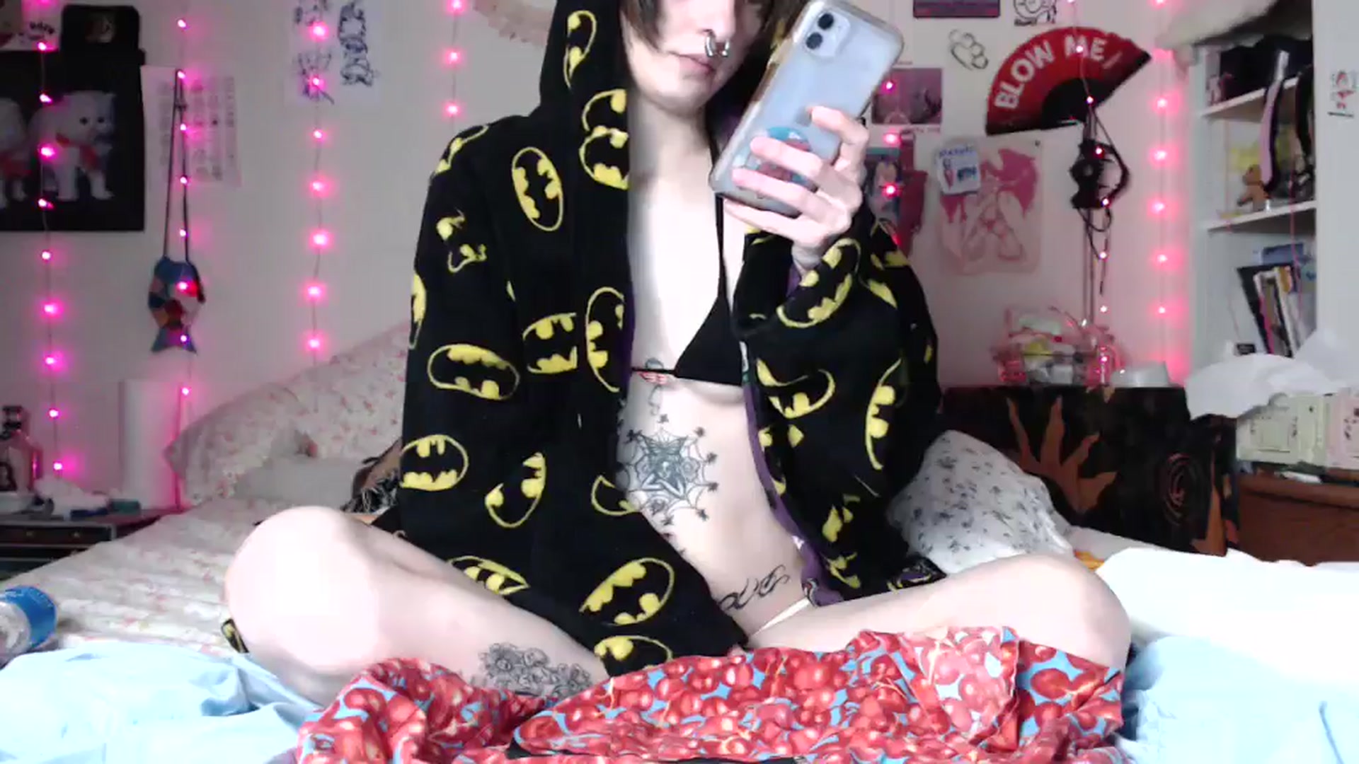 Gallery image thumbnail from poutyangel_'s myfreecams stream on, 06/27/2024, 11:19 image 8 of 20